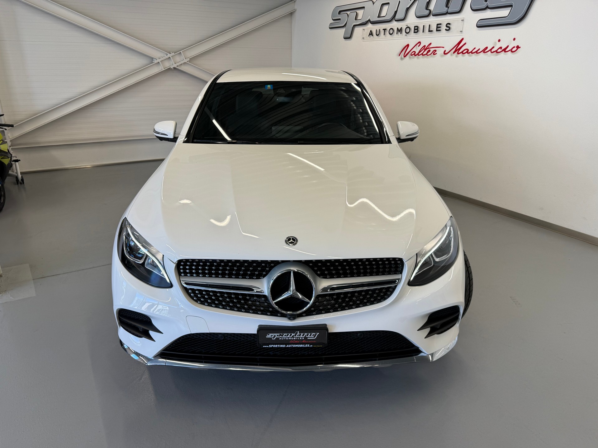 MERCEDES-BENZ GLC Coupé 250 AMG Line 4Matic 9G-Tronic-image-3