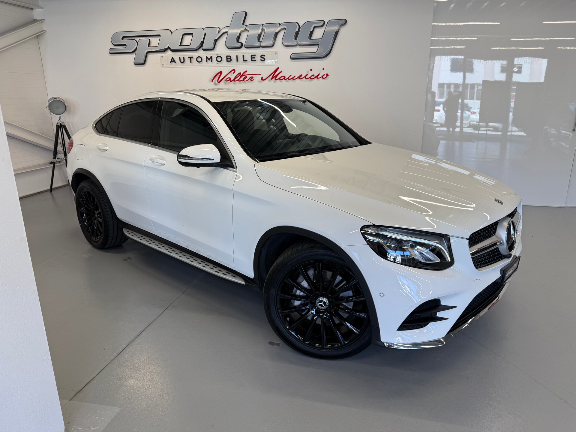 MERCEDES-BENZ GLC Coupé 250 AMG Line 4Matic 9G-Tronic-image-1