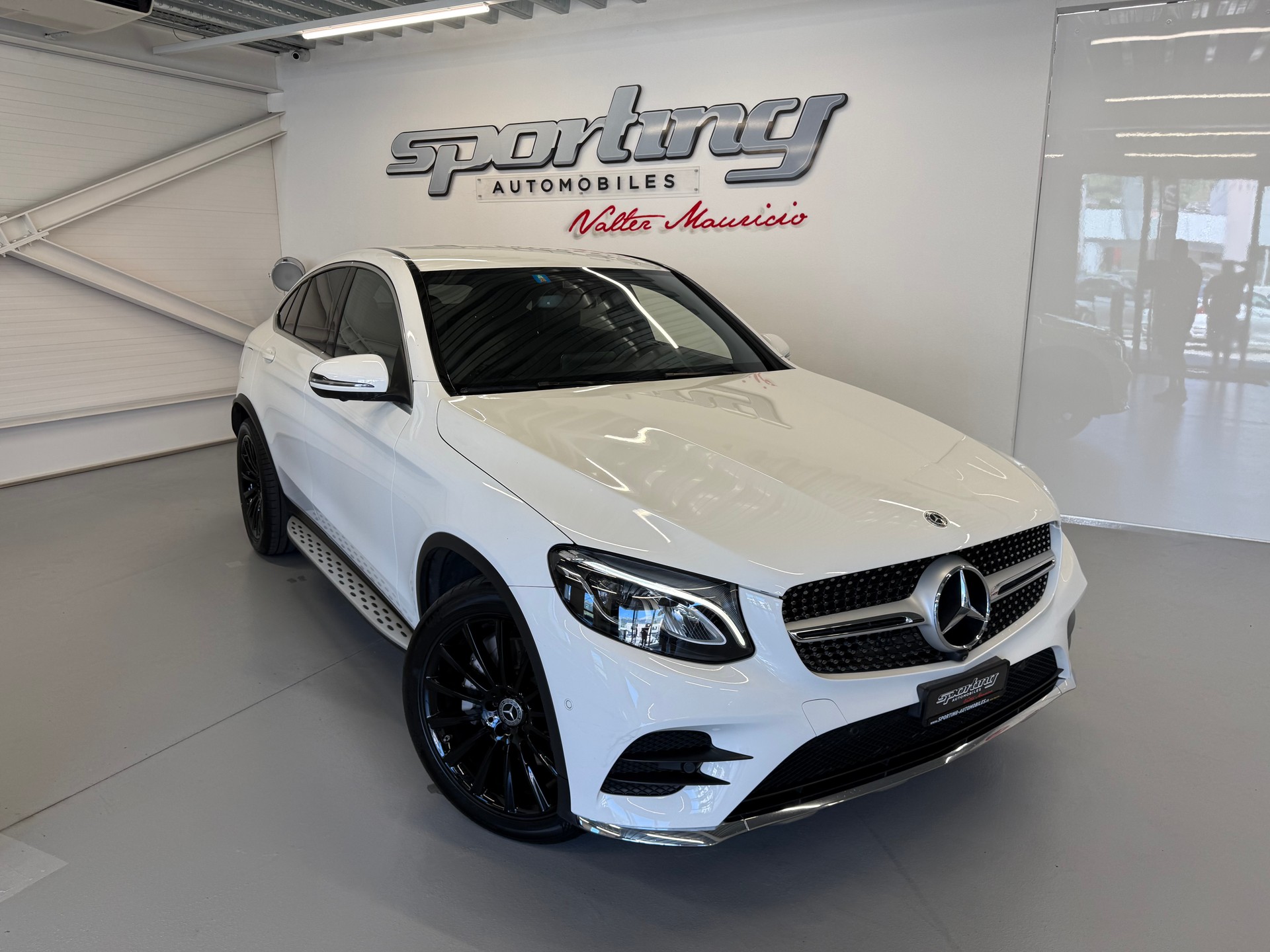 MERCEDES-BENZ GLC Coupé 250 AMG Line 4Matic 9G-Tronic-image-0
