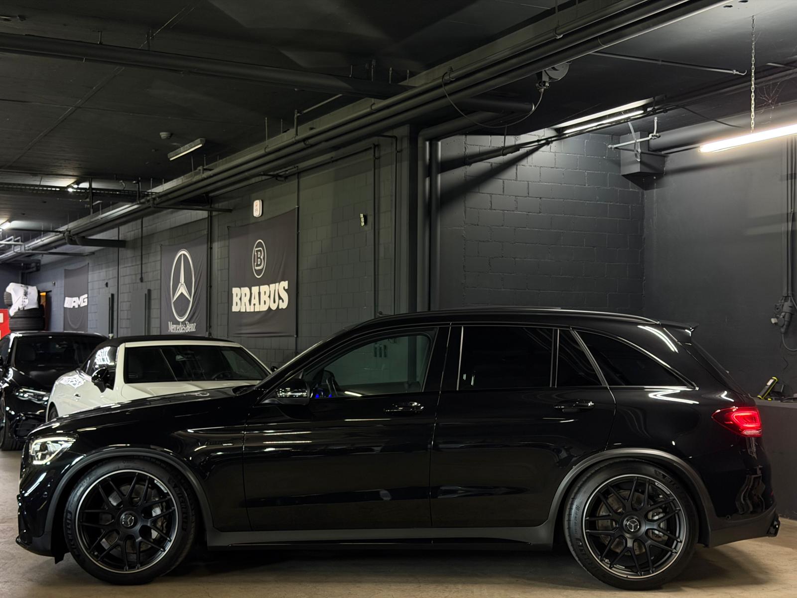 MERCEDES-BENZ GLC 63 AMG Limited All Black 650PS Performance 4Matic+ 9G-Tronic-image-8