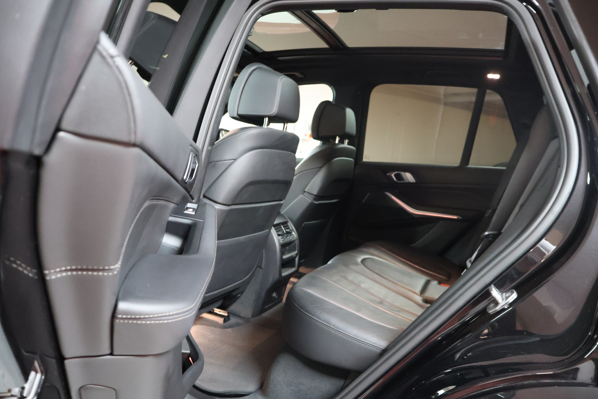 BMW X5 xDrive 48V 30d M Sport Steptronic-image-18