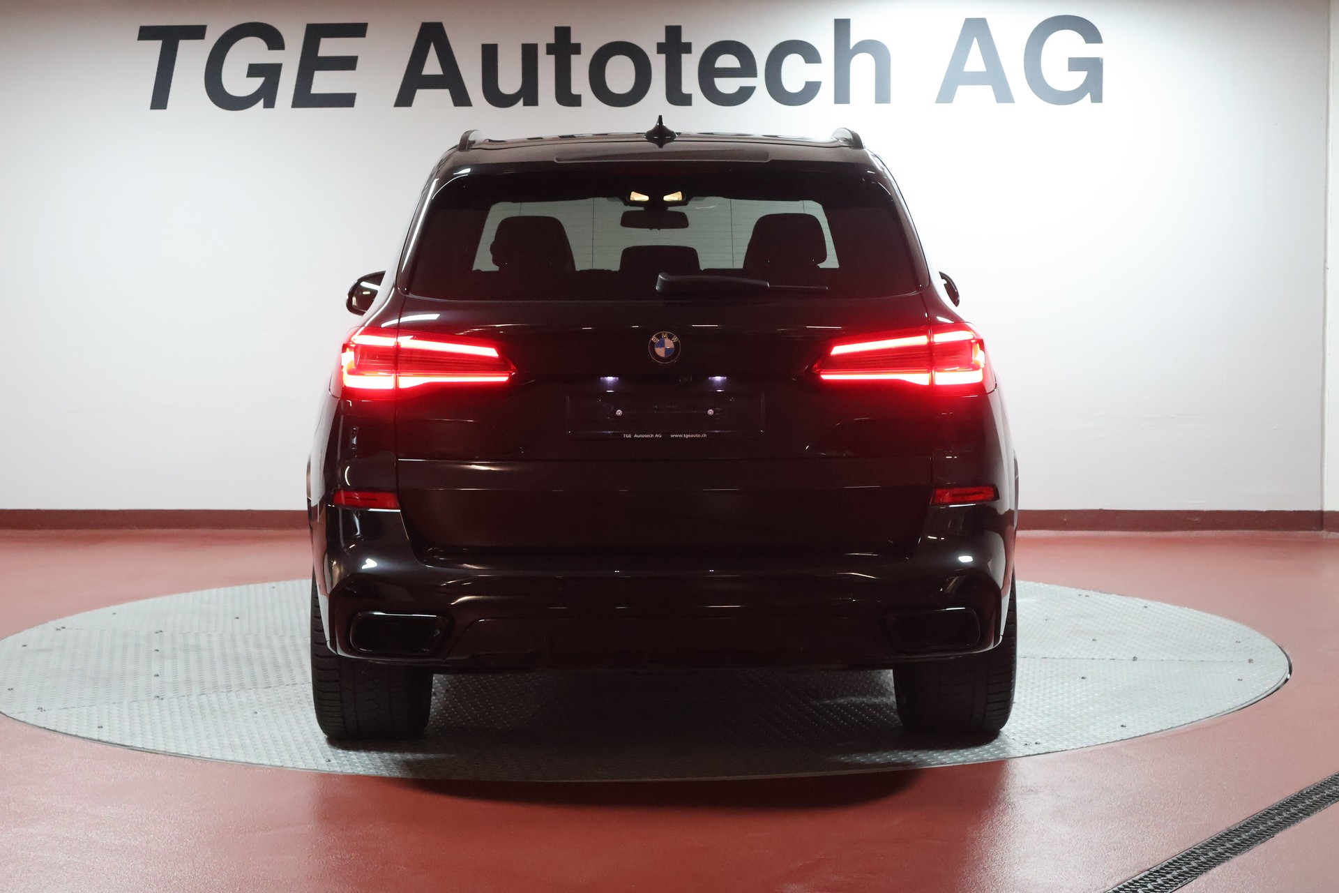 BMW X5 xDrive 48V 30d M Sport Steptronic-image-22