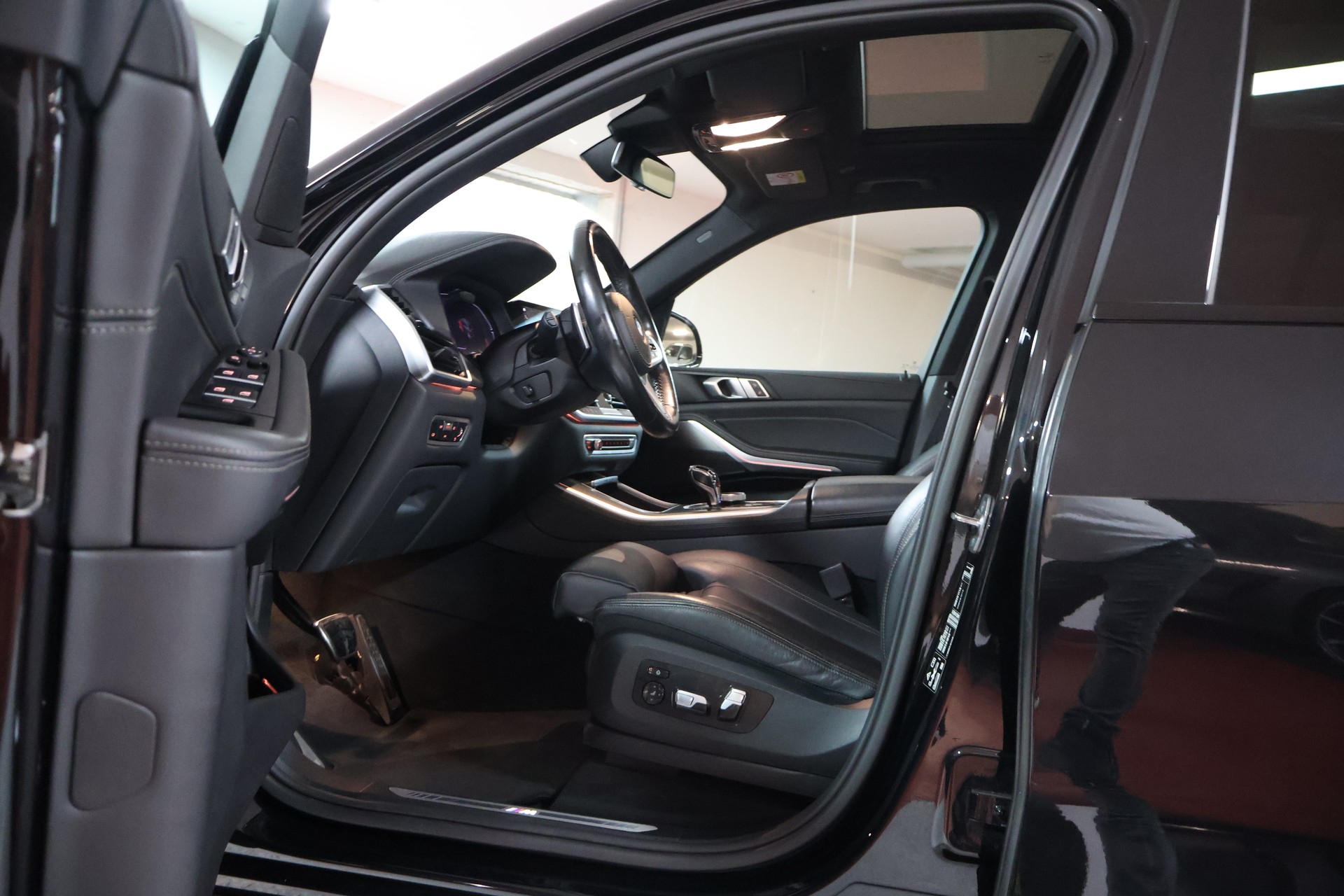 BMW X5 xDrive 48V 30d M Sport Steptronic-image-8