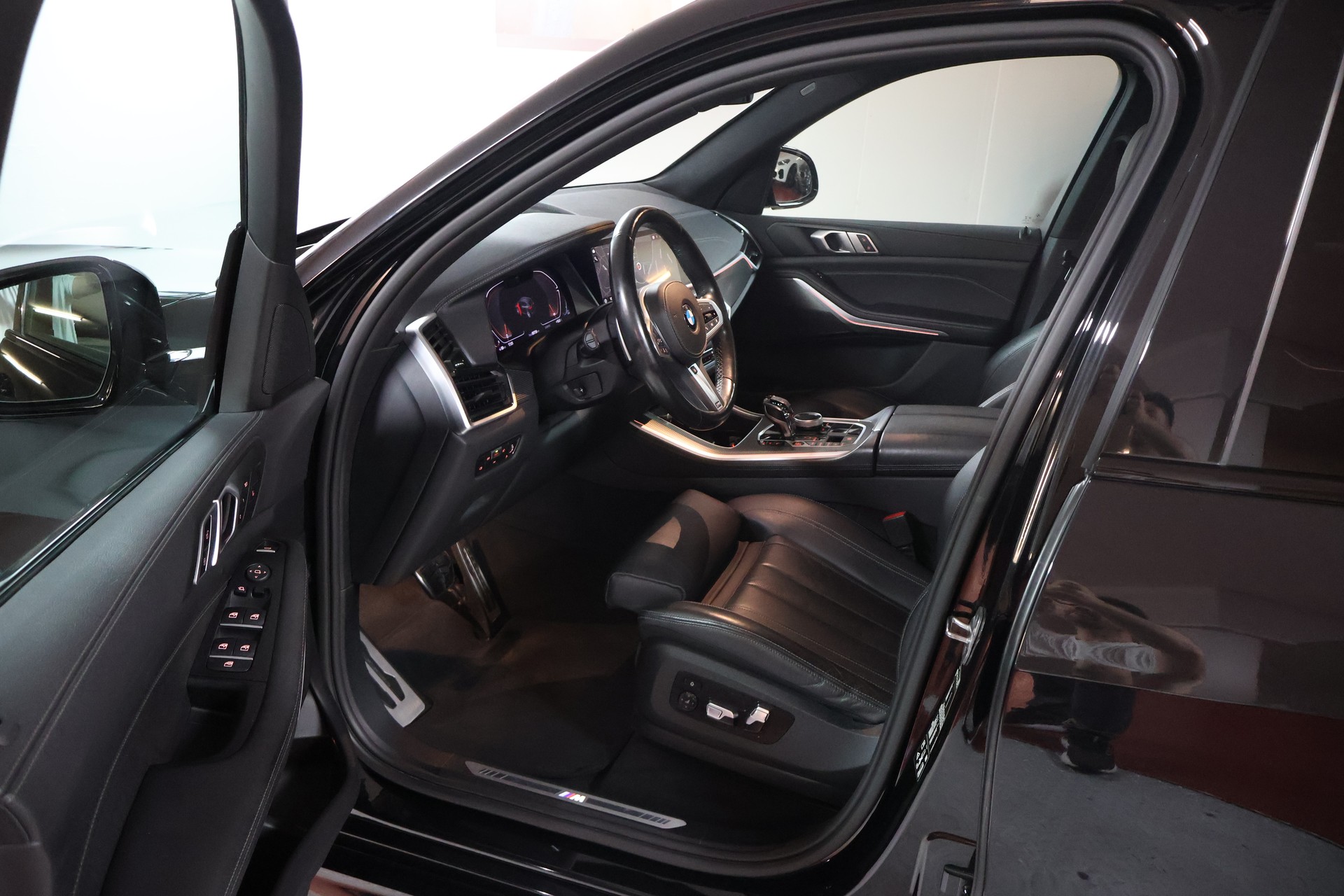 BMW X5 xDrive 48V 30d M Sport Steptronic-image-7