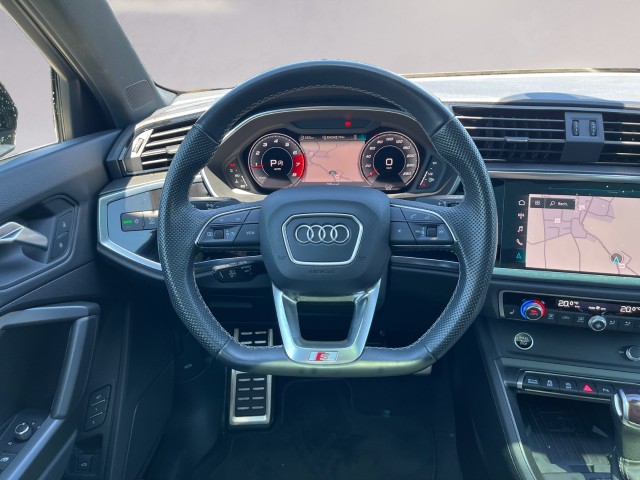 AUDI Q3 40 TFSI S line quattro S-tronic-image-12