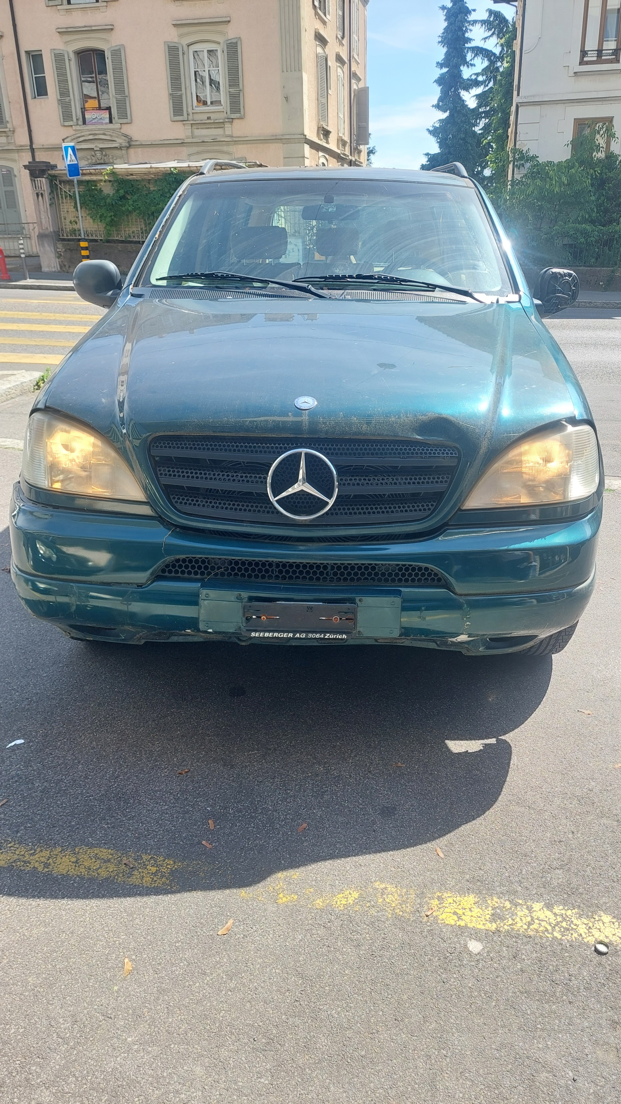 Car photo