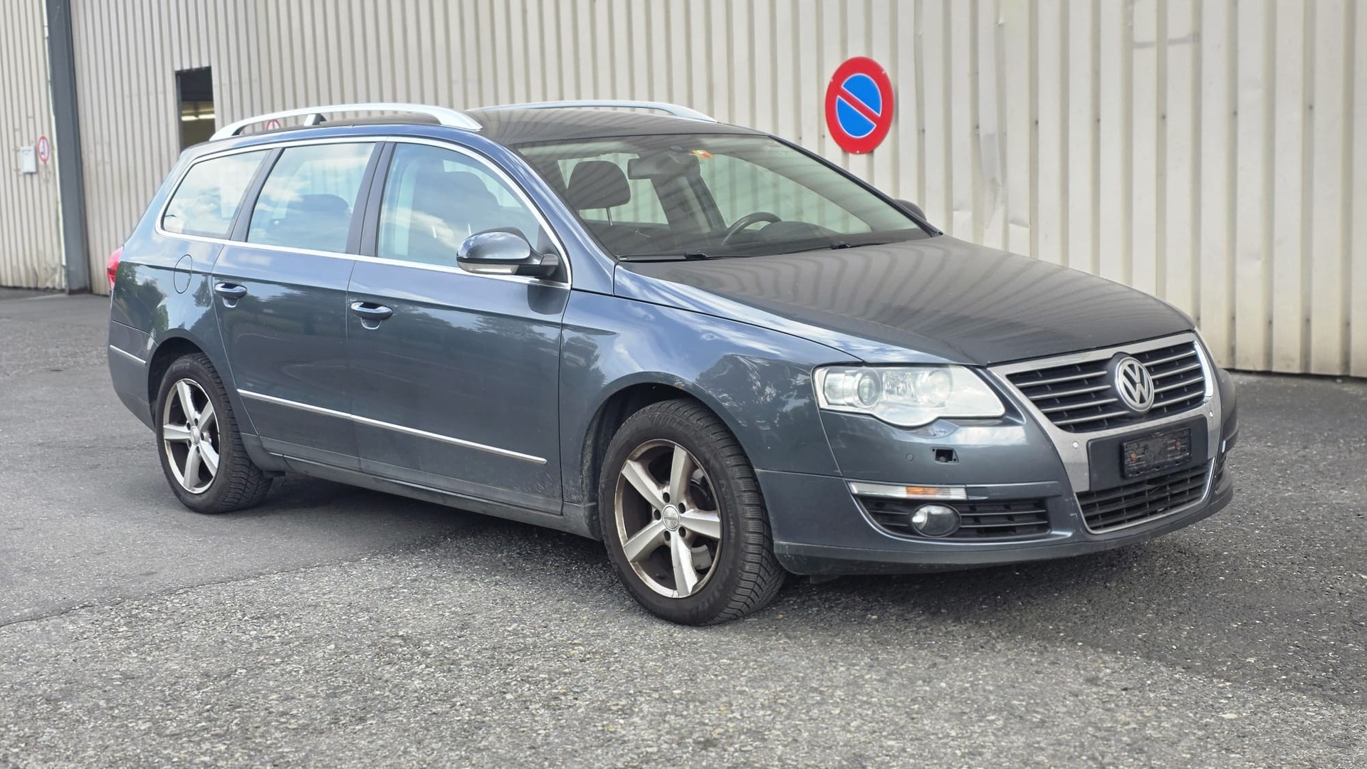 VW Passat Variant 2.0 TDI Highline 4Motion DSG-image-1