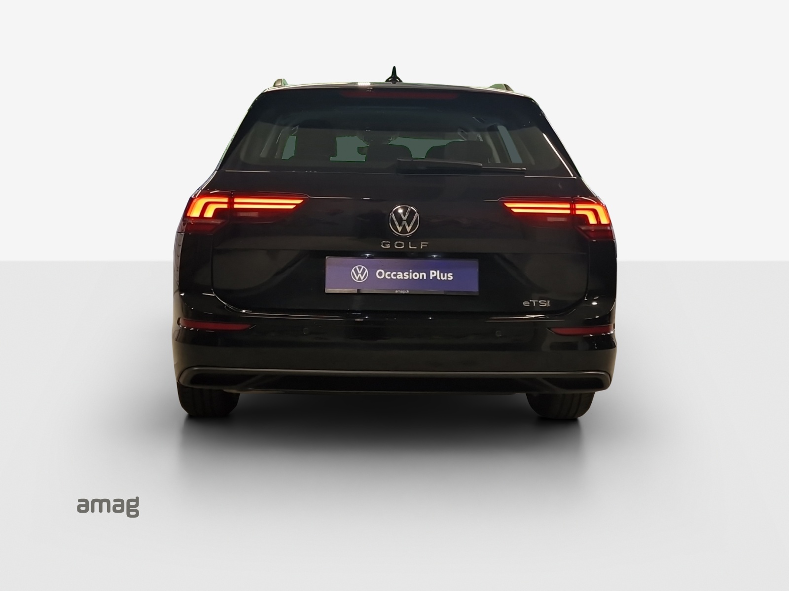 VW Golf Variant 1.5 eTSI mHEV Life-image-3