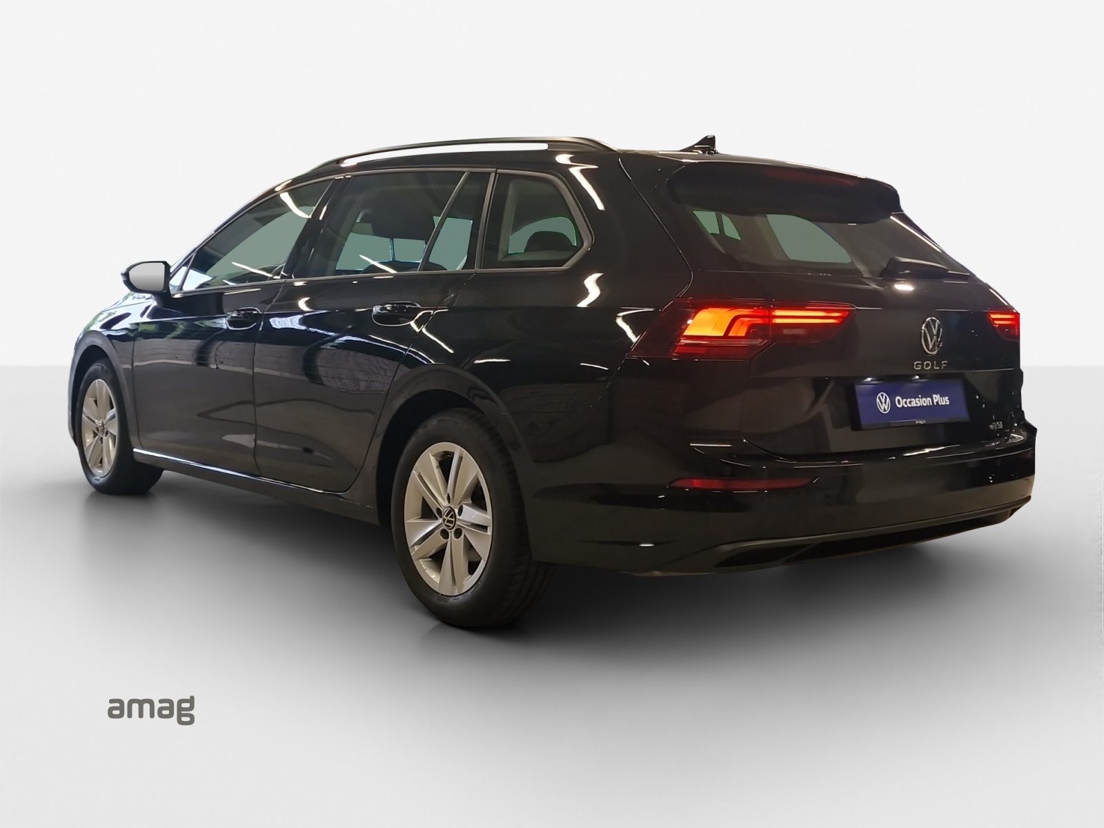 VW Golf Variant 1.5 eTSI mHEV Life-image-2