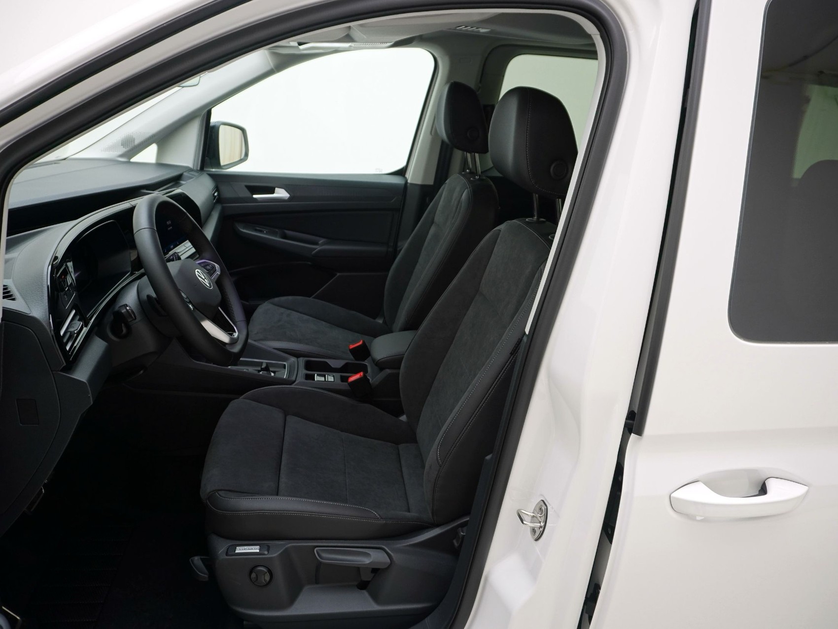 VW Caddy Maxi 1.5 TSI Plug-in-Hybrid Style DSG-image-11