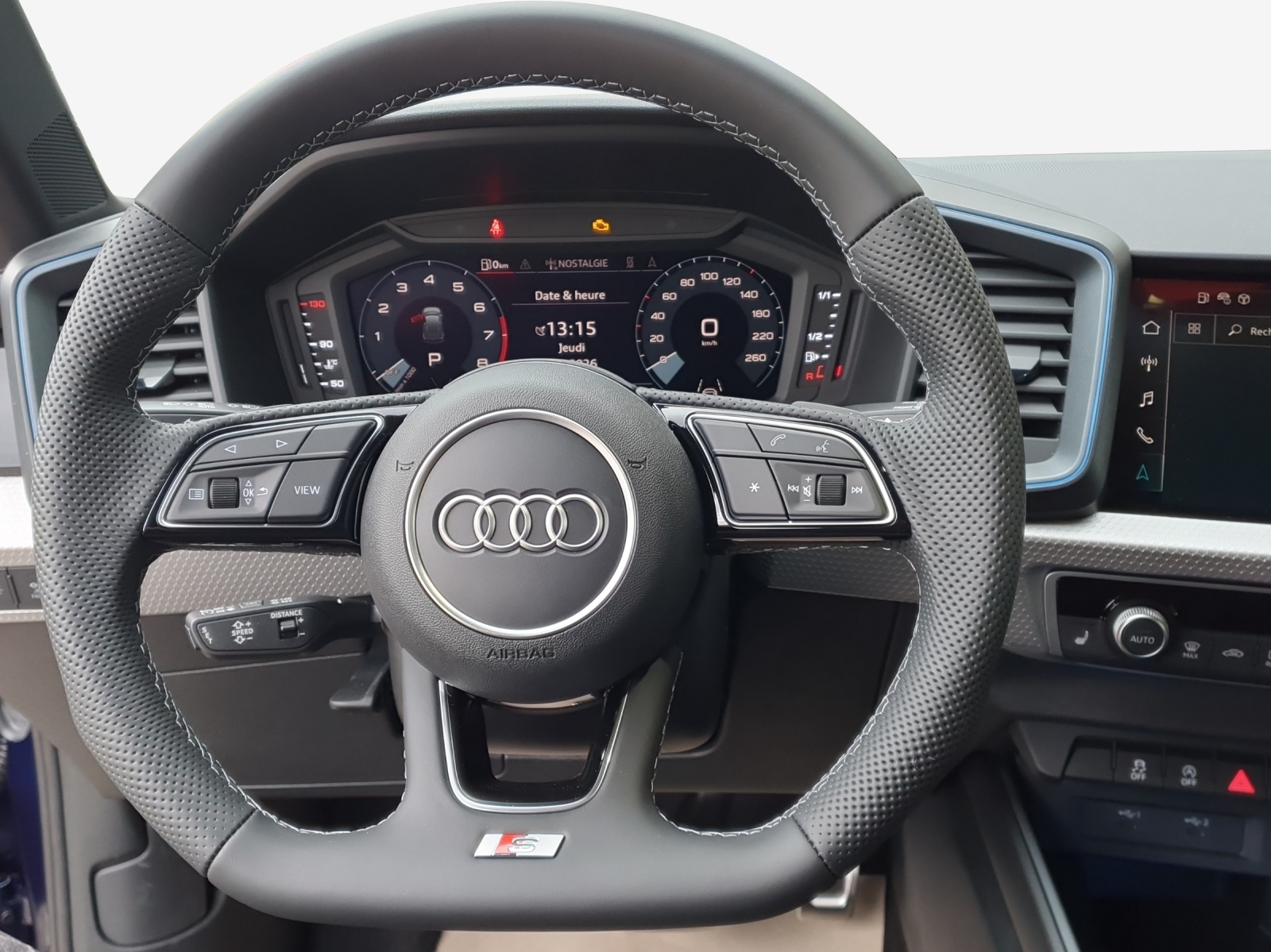 AUDI A1 Sportback 30 TFSI S Line Attraction S-tronic-image-9