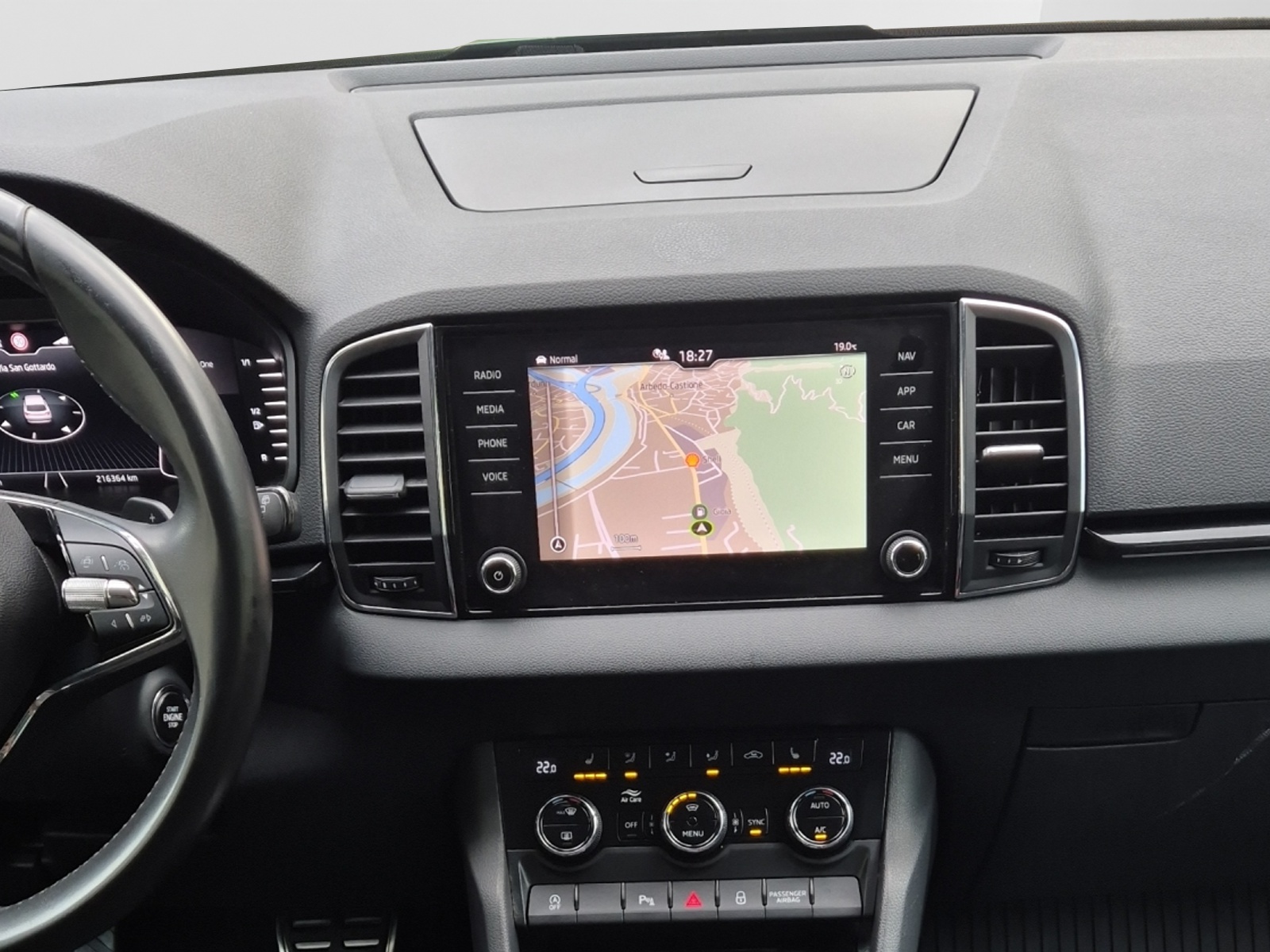 SKODA Karoq 2.0 TDI SCOUT 4x4 DSG-image-11