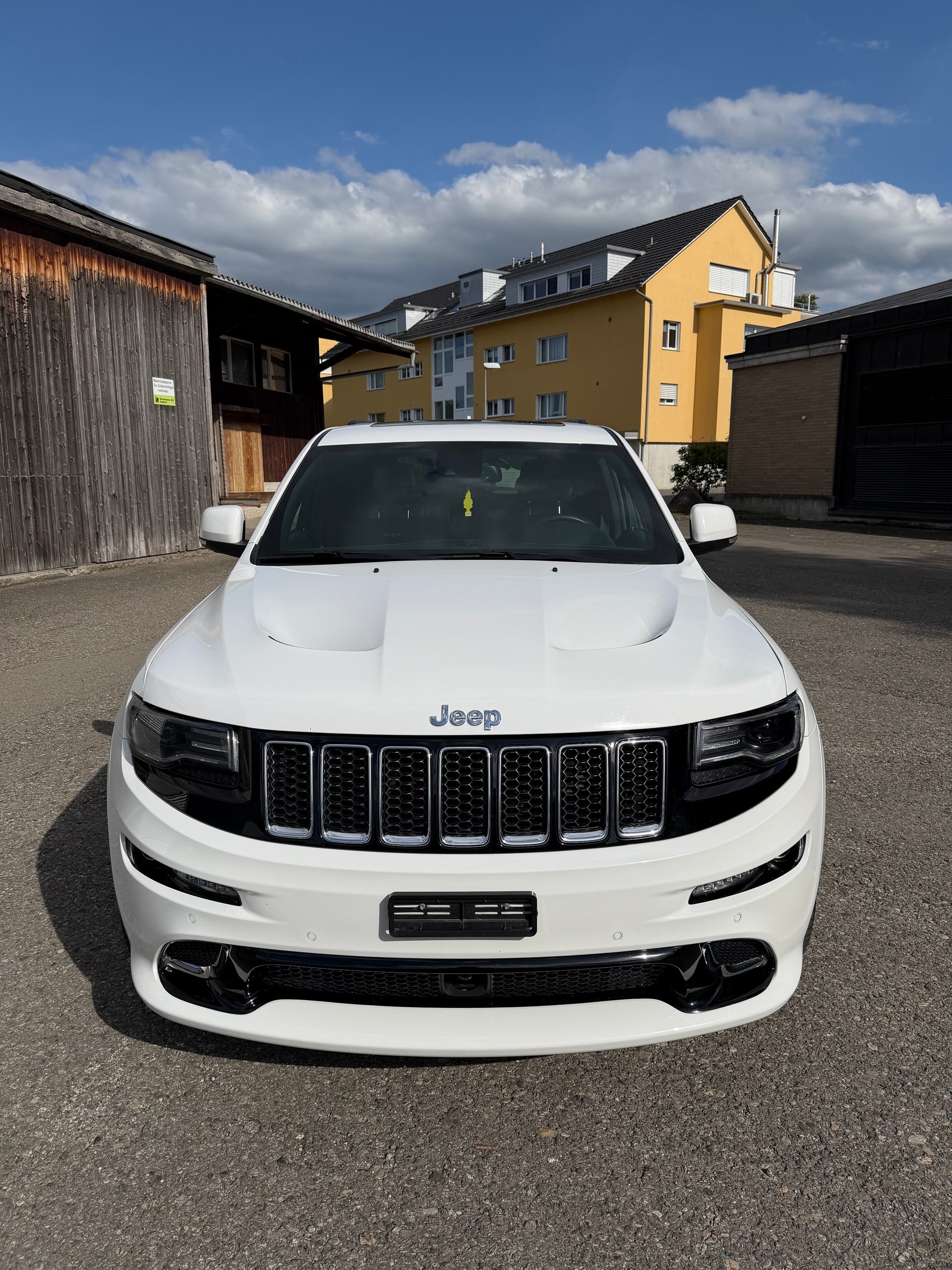 JEEP 6.4 V8 HEMI SRT8-image-0
