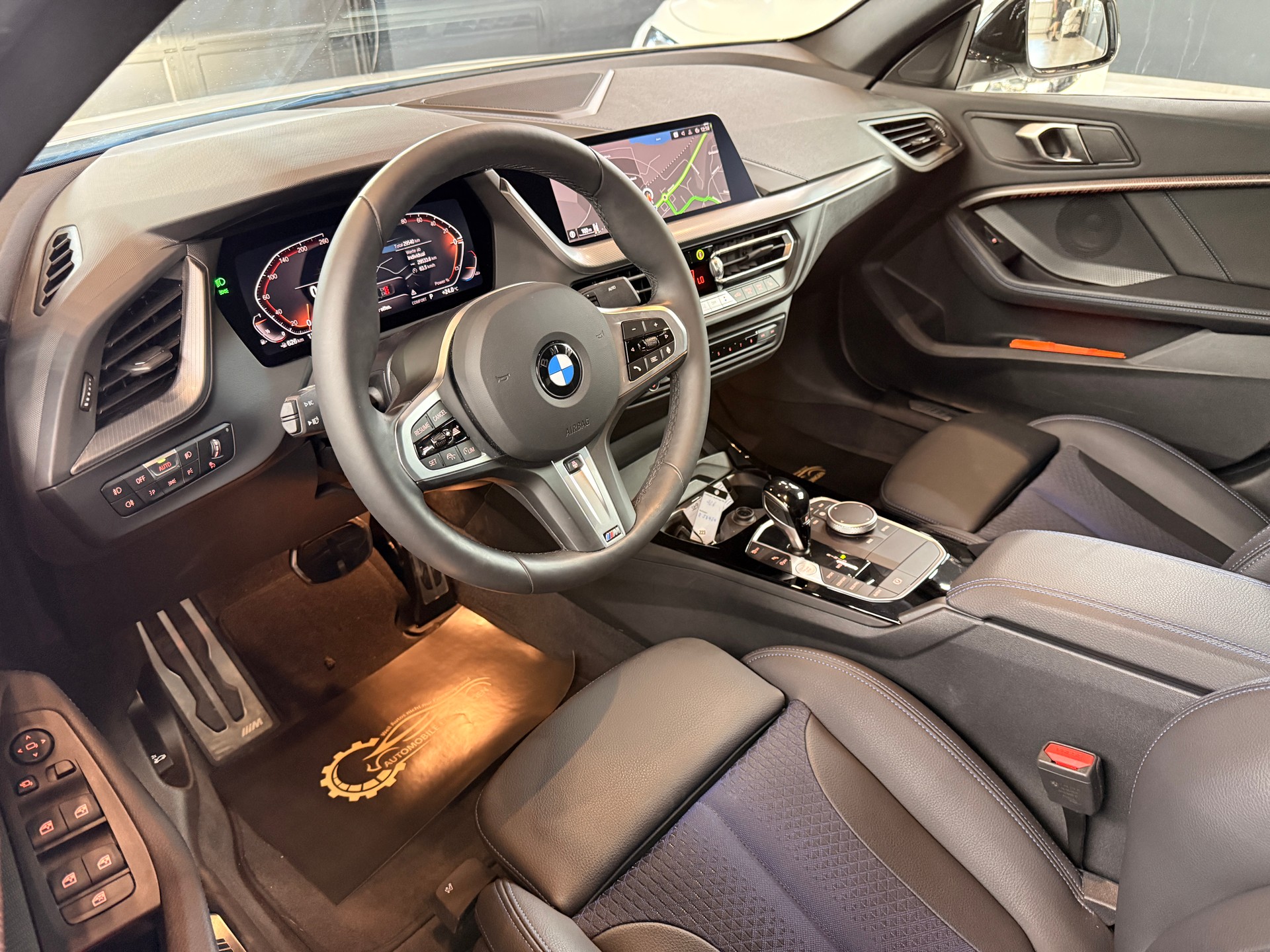 BMW 218i Gran Coupé M Sport Steptronic-image-8