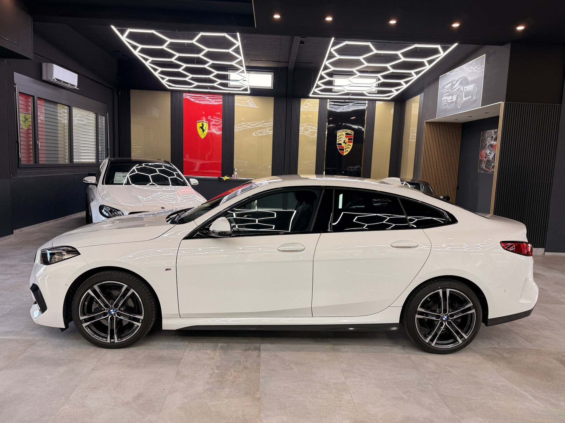 BMW 218i Gran Coupé M Sport Steptronic-image-7