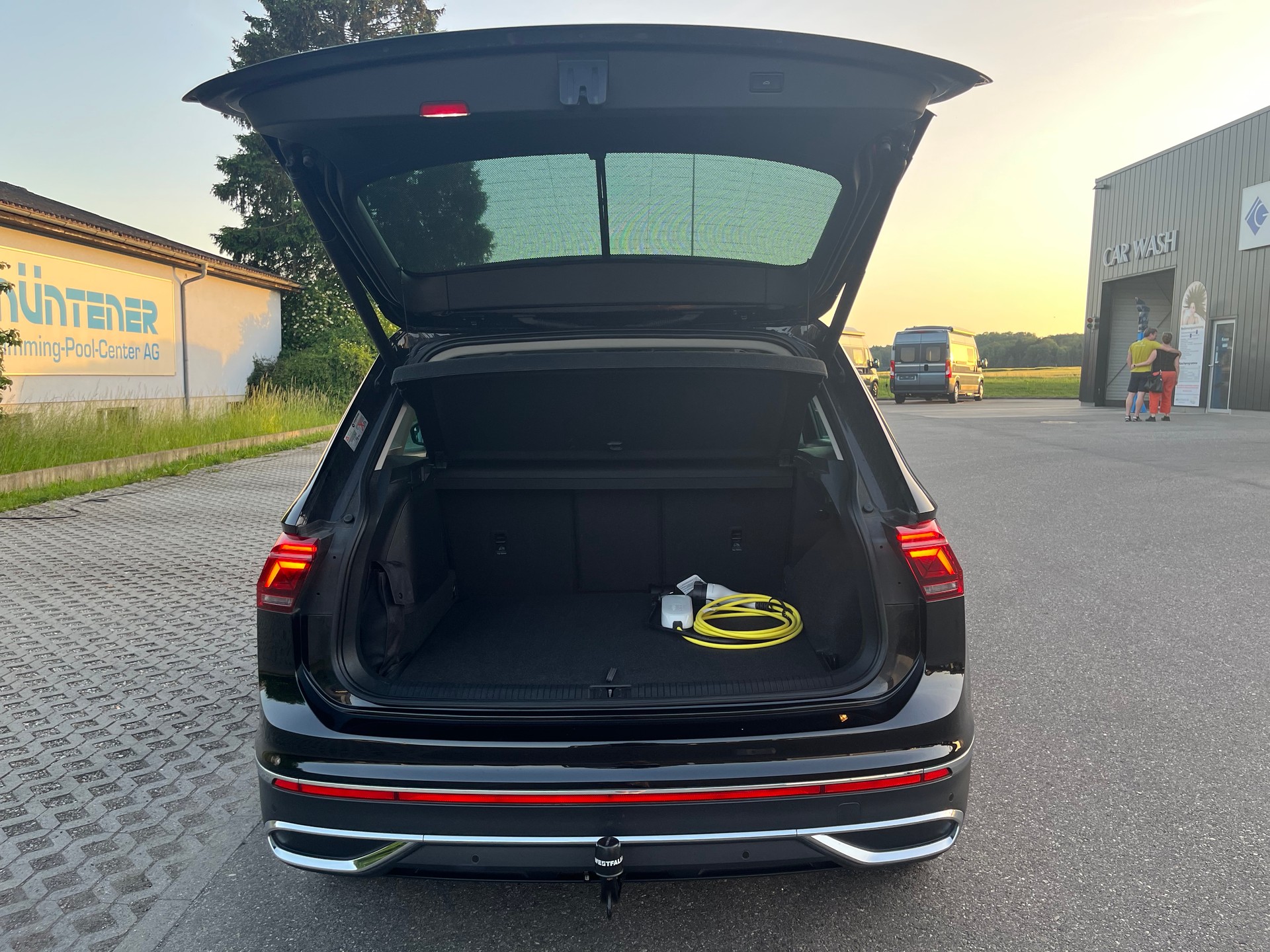 VW 1.4 TSI PHEV Elegance DSG 2WD-image-3