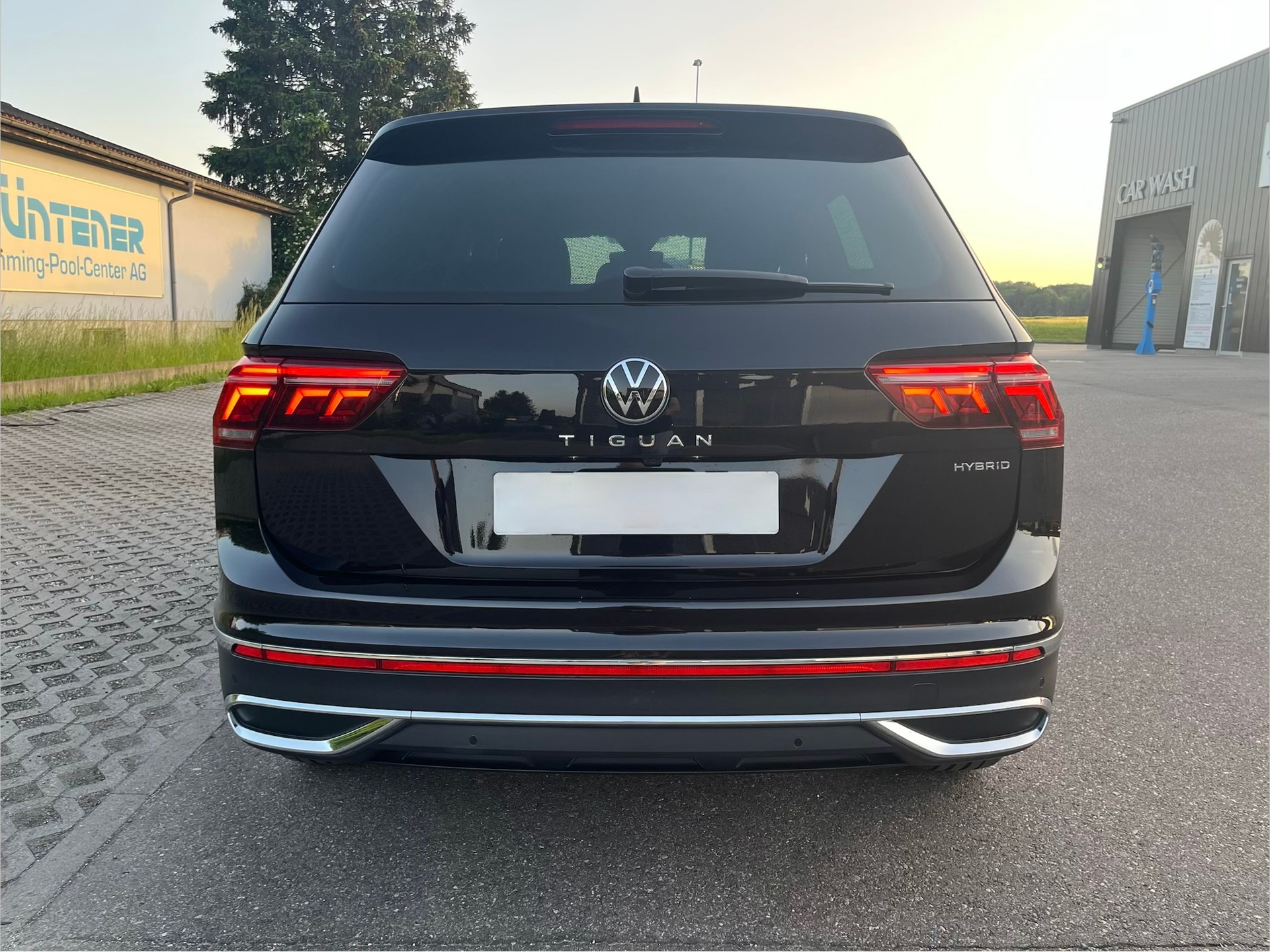VW 1.4 TSI PHEV Elegance DSG 2WD-image-2