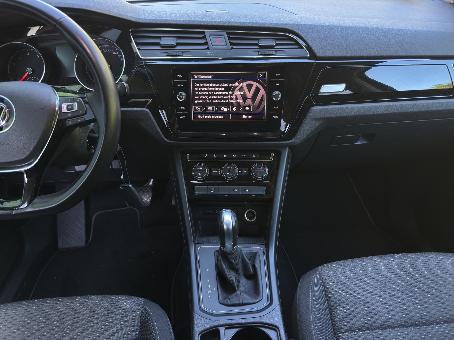 VW Touran 1.5 TSI EVO Trendline DSG-image-13