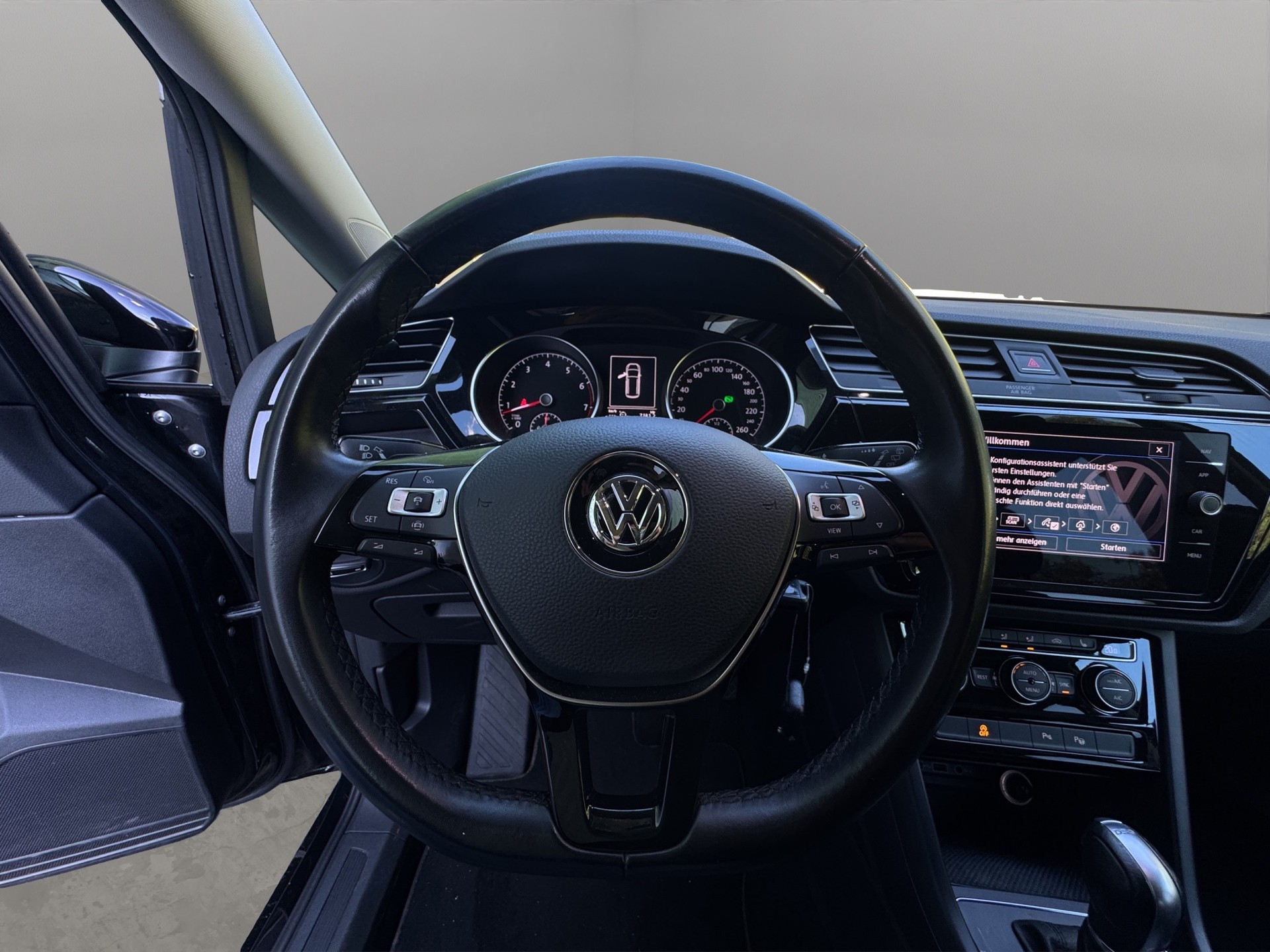 VW Touran 1.5 TSI EVO Trendline DSG-image-9