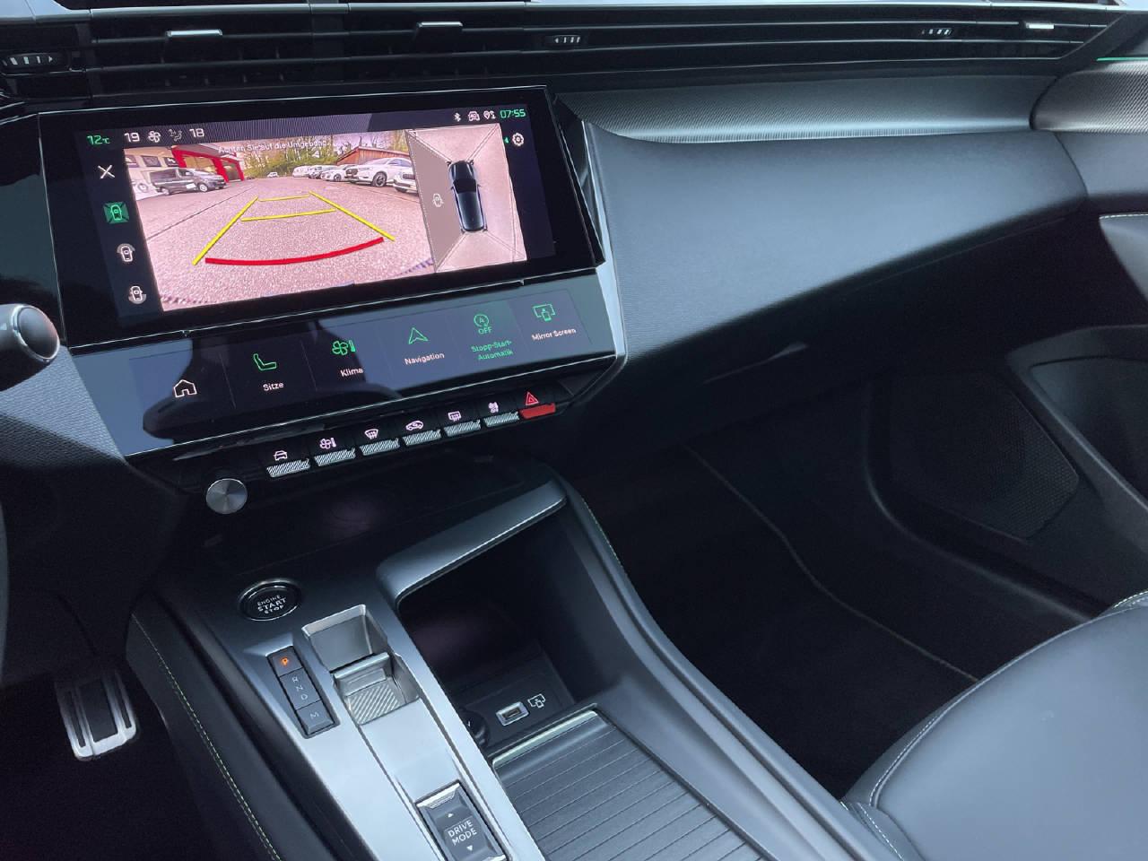 PEUGEOT 308 1.2 PureTech GT Pack-image-14
