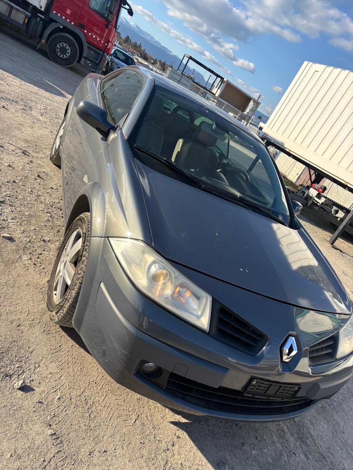 RENAULT Mégane C-C 2.0 16V Dynamique Confort-image-0