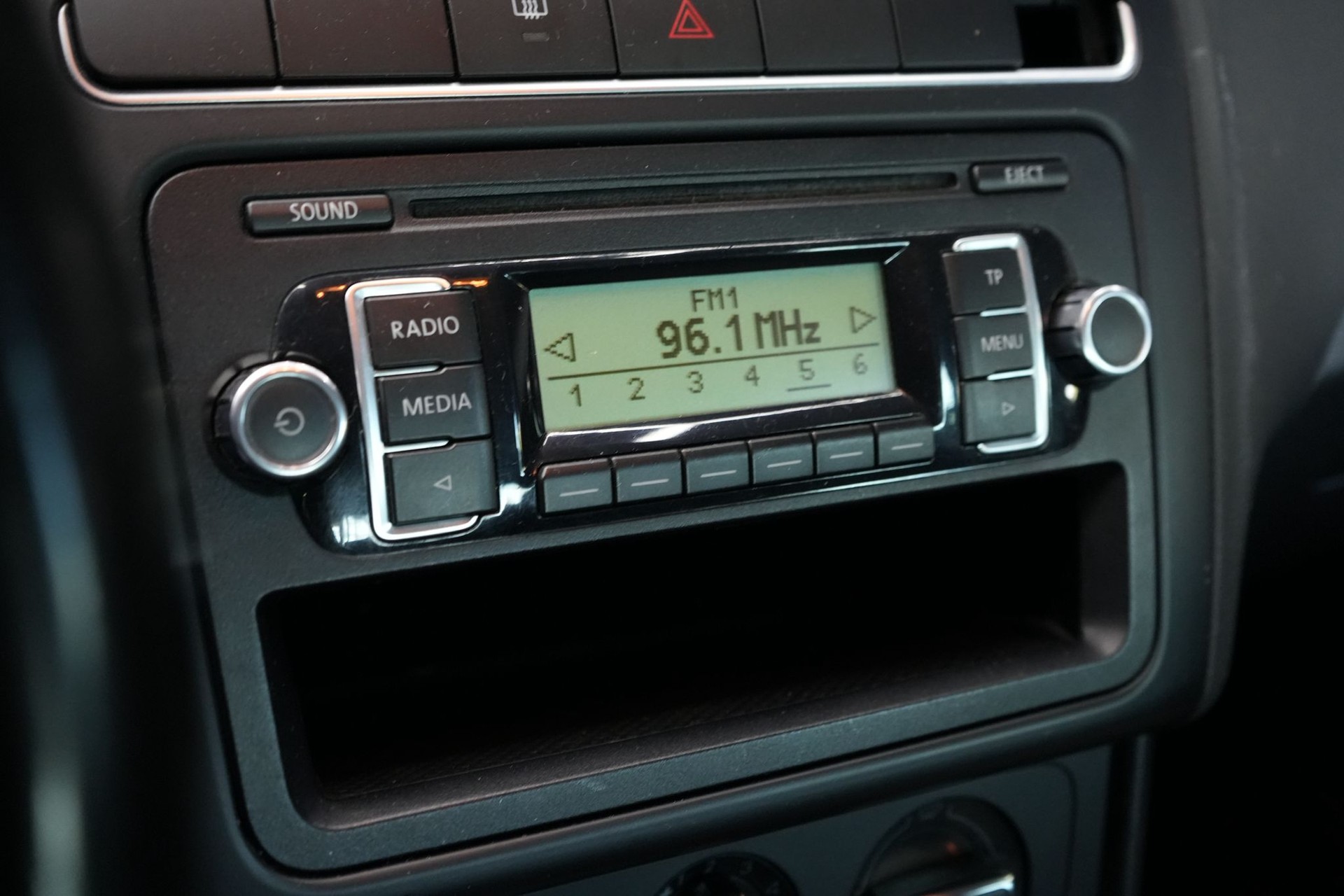VW Polo 1.2 12V Trendline-image-12