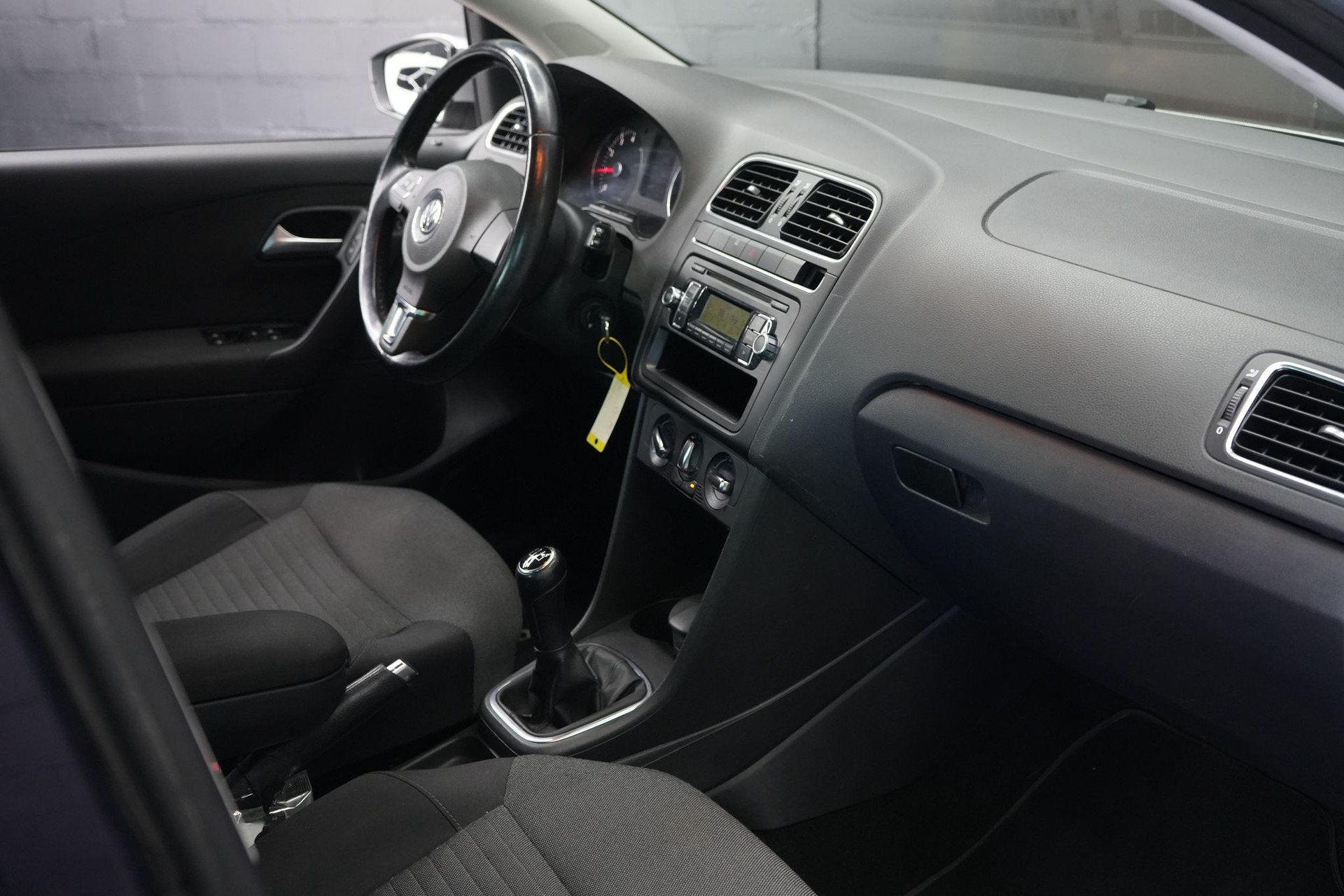 VW Polo 1.2 12V Trendline-image-10