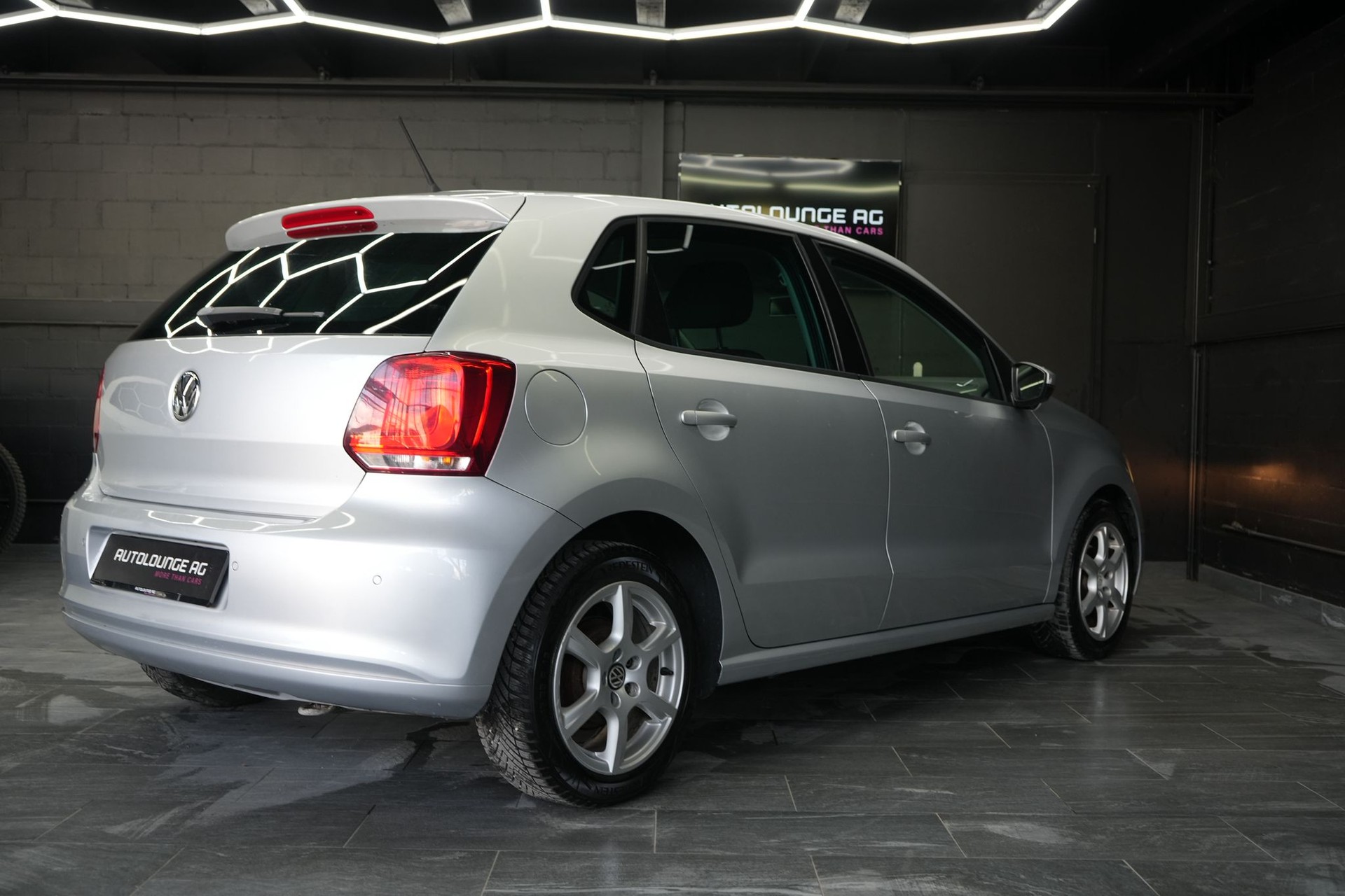 VW Polo 1.2 12V Trendline-image-2
