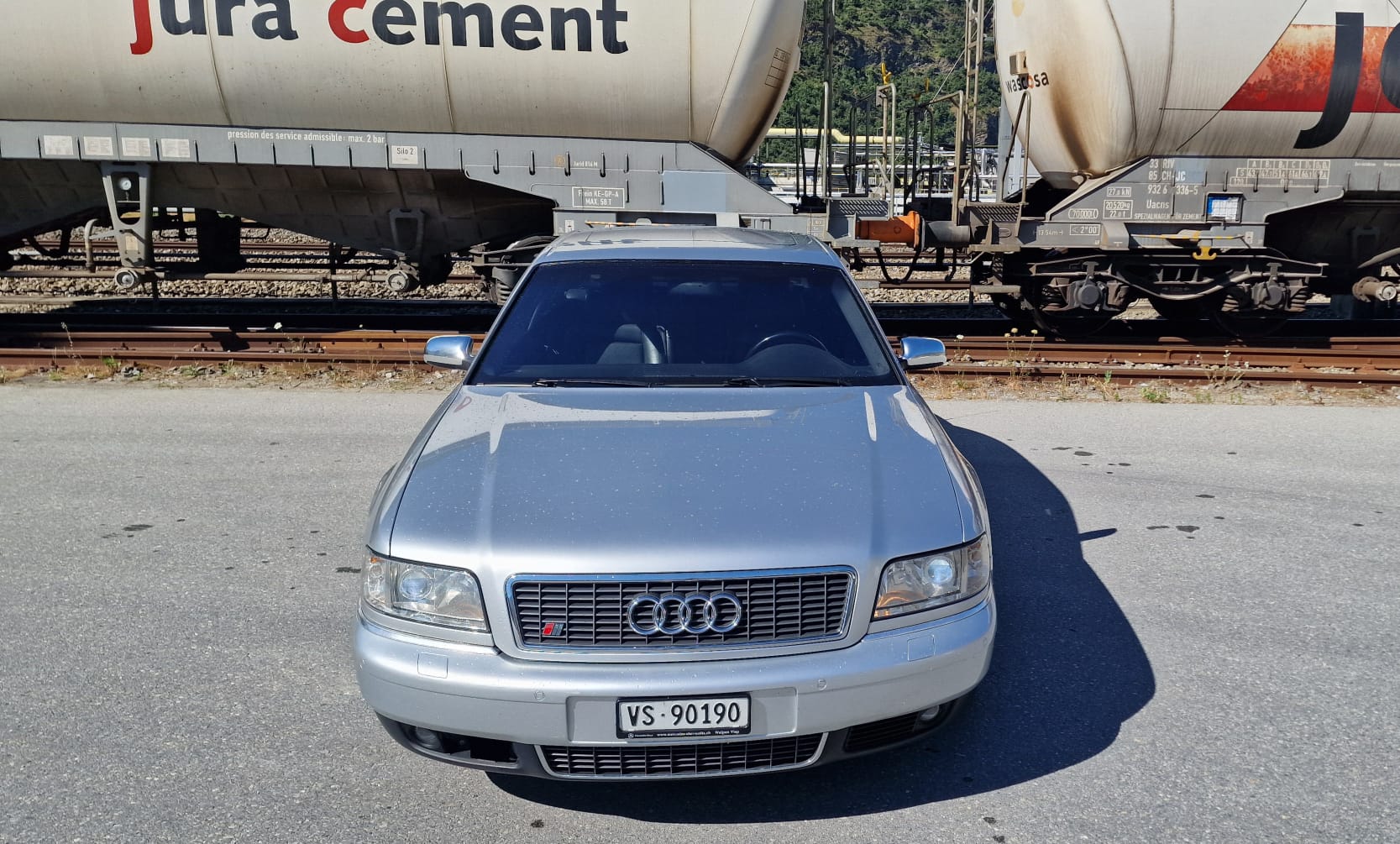 AUDI S8 4.2 quattro-image-5