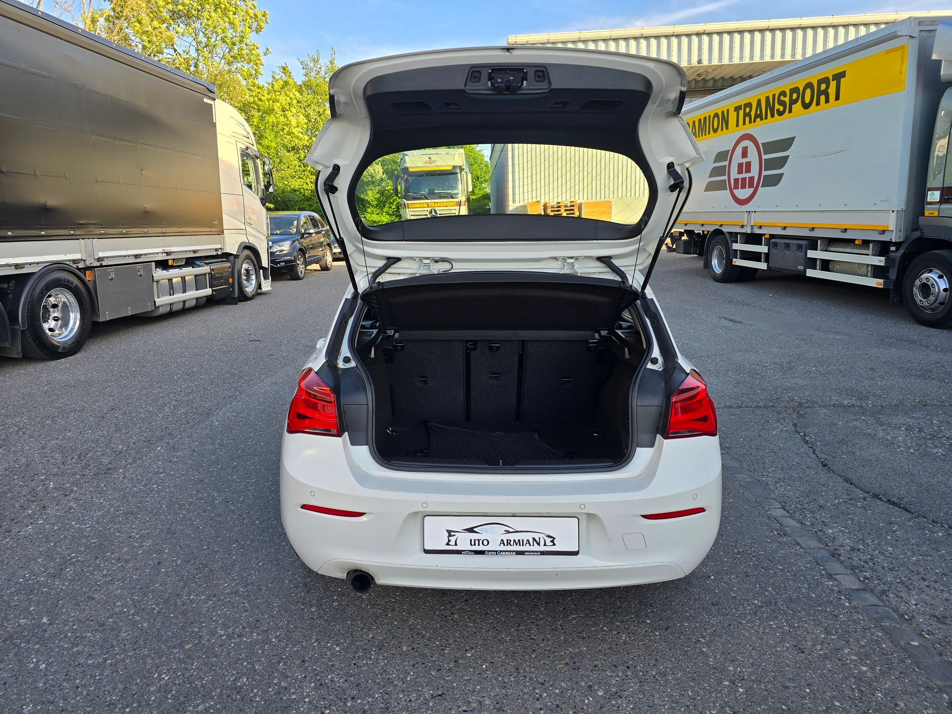 BMW 118i Urban Line Steptronic-image-6