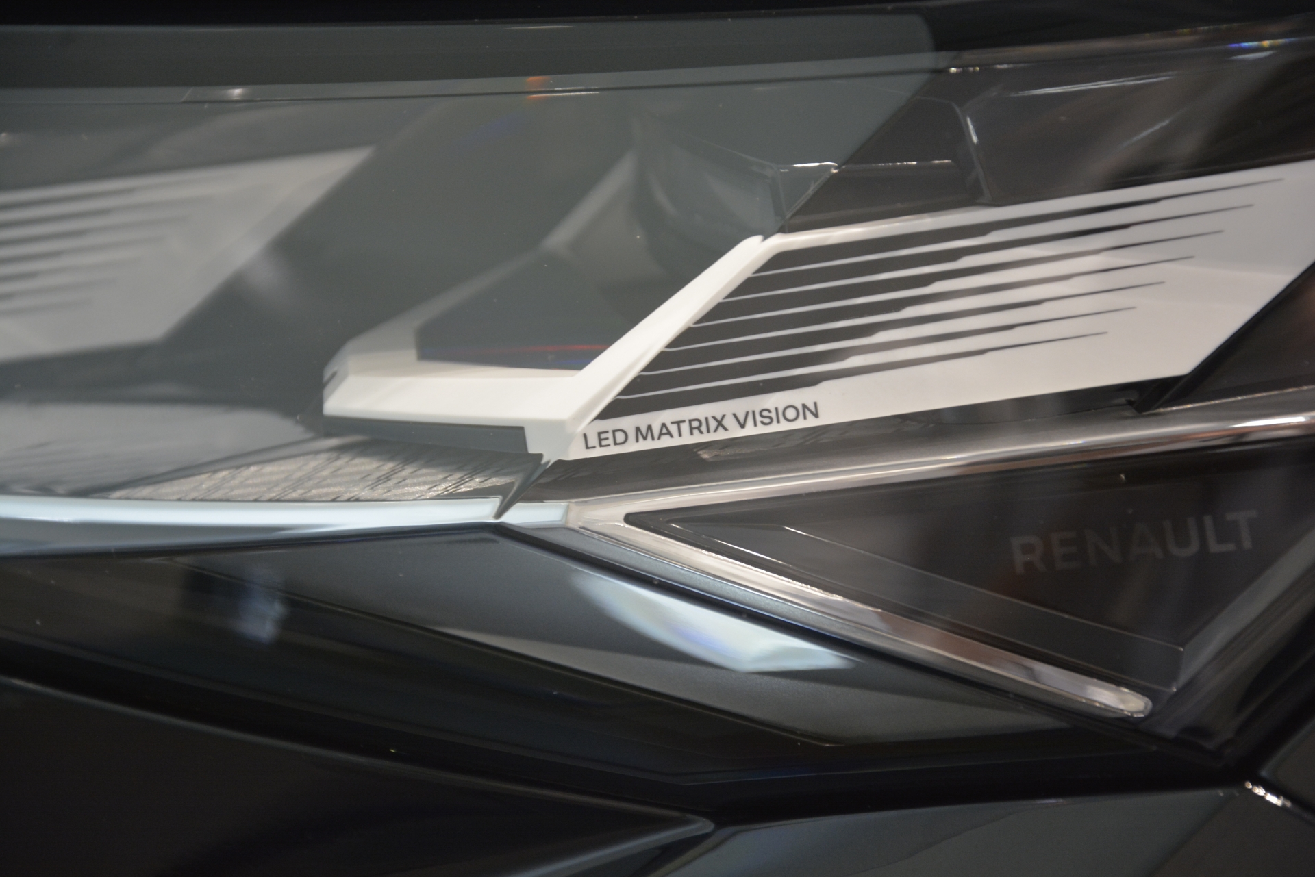 RENAULT Austral esprit Alpine full hybrid E-Tech 200-image-14