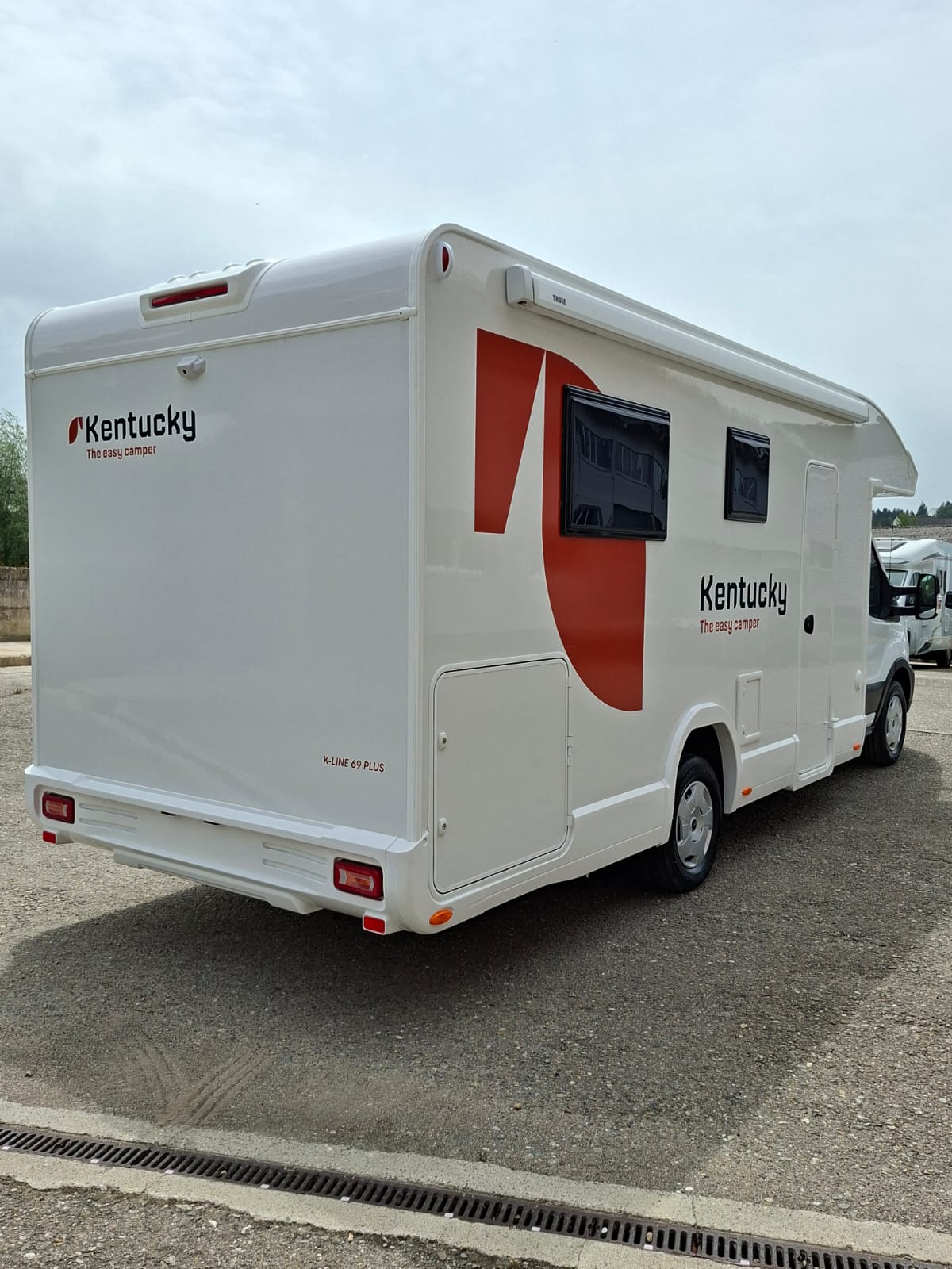 FORD Kentucky K-Line 69 Plus-image-3