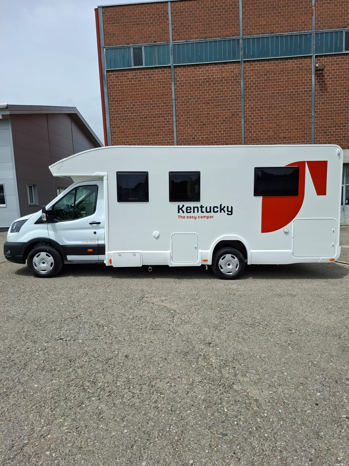 FORD Kentucky K-Line 69 Plus-image-8