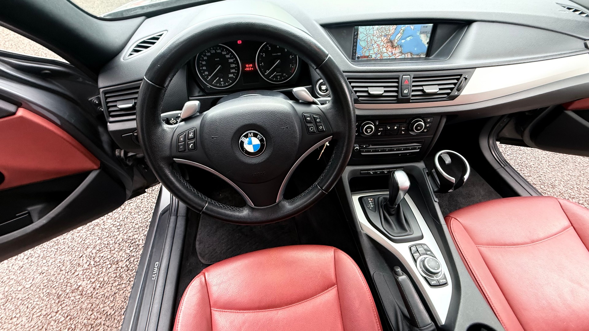 BMW X1 xDrive 28i Steptronic-image-11