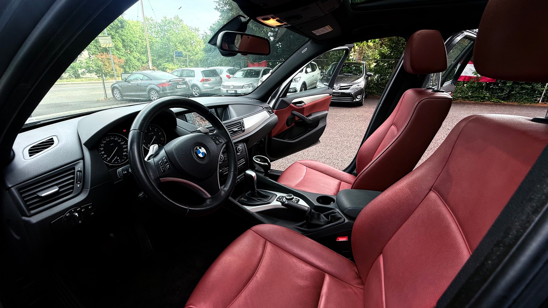 BMW X1 xDrive 28i Steptronic-image-10