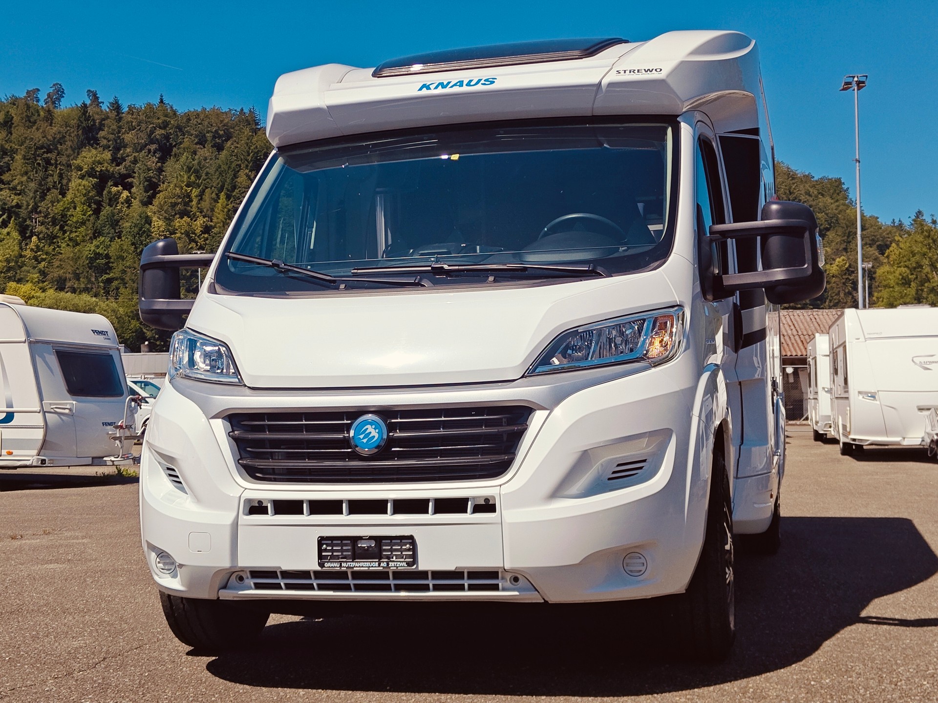 FIAT Knaus Sky Ti 550 MF Silver Selection - Automat-showroom-element-1
