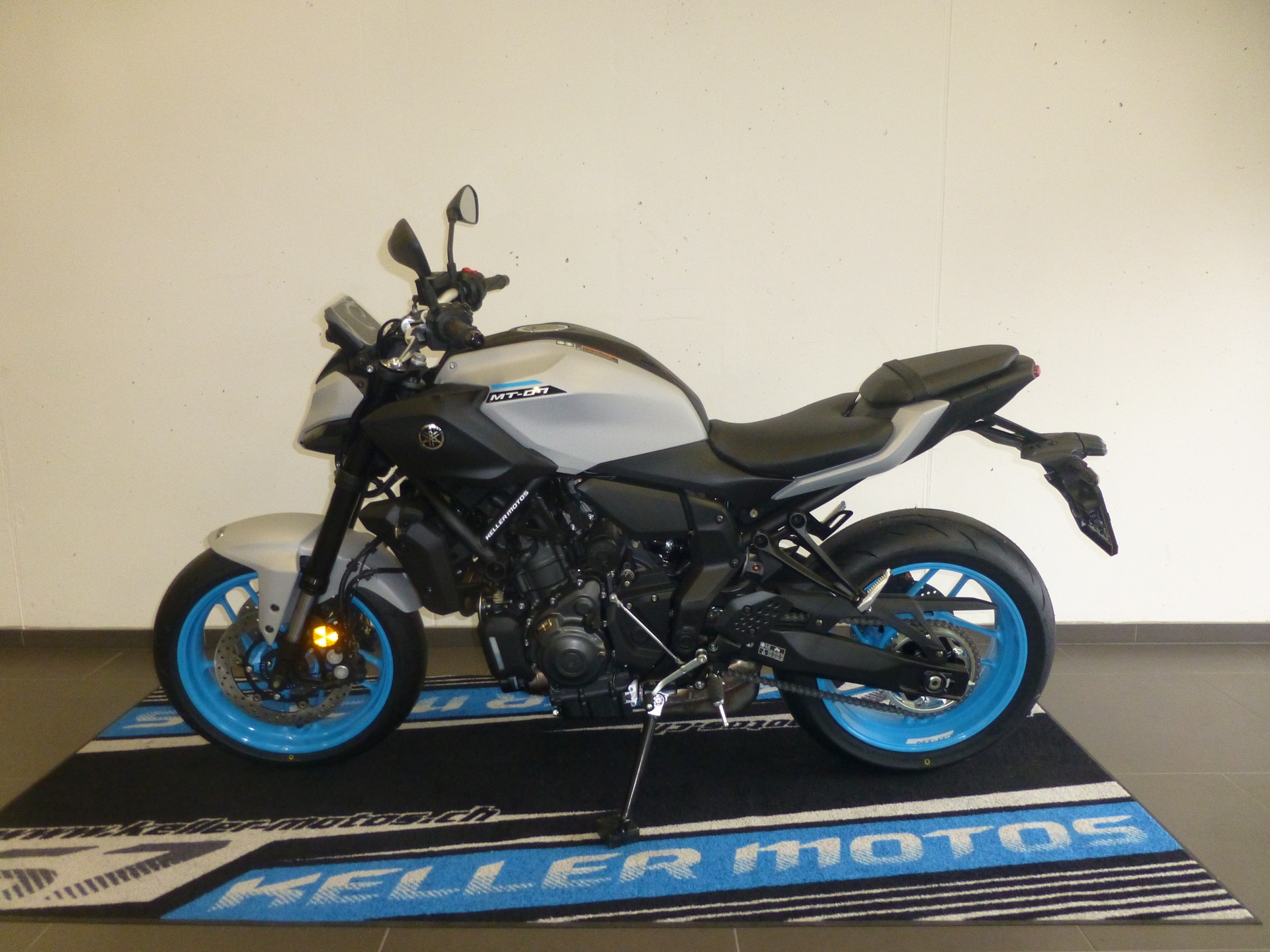 YAMAHA MT-07 (35KW)-showroom-element-1