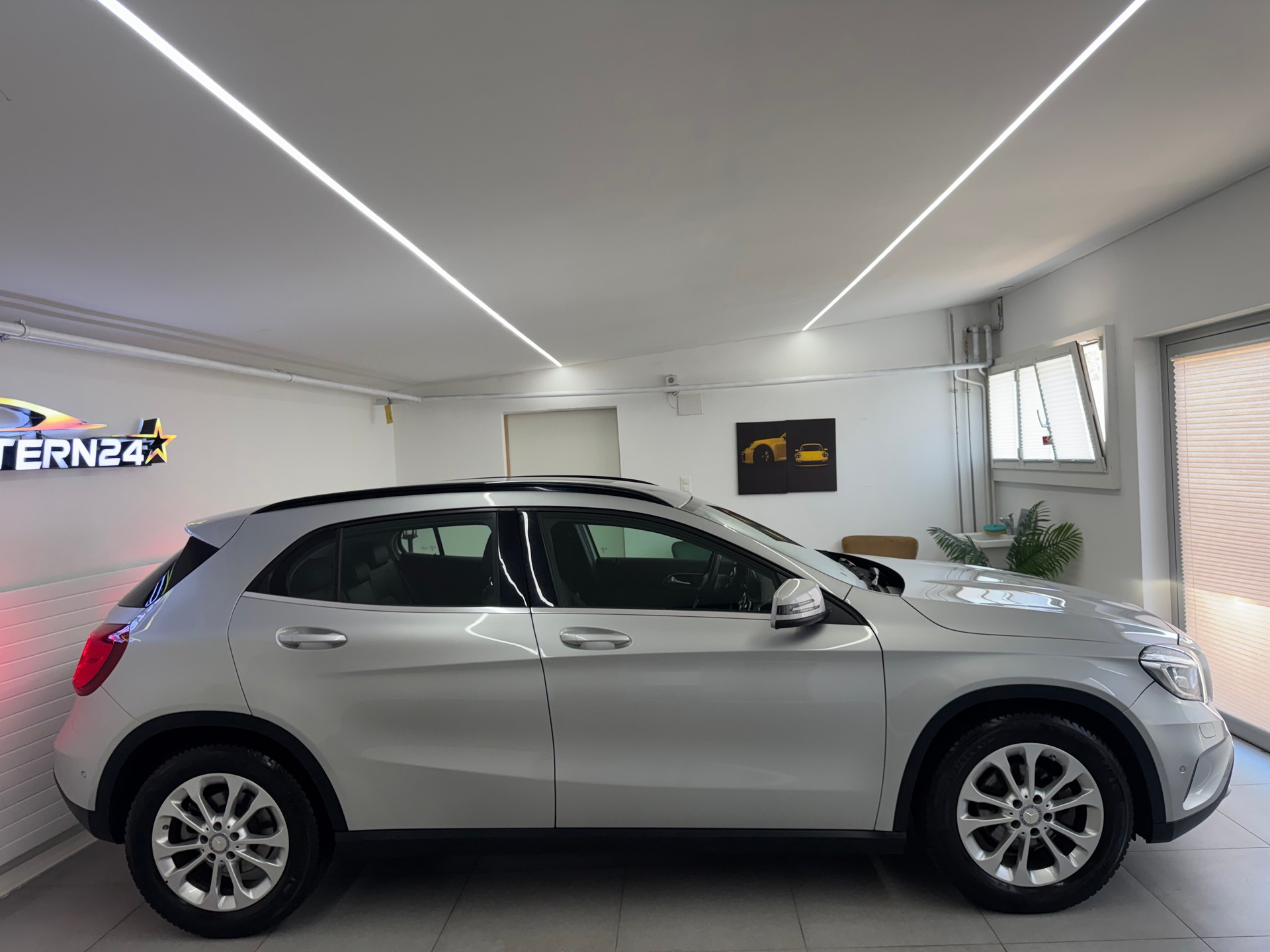 MERCEDES-BENZ GLA 200 CDI Swiss Star Edition Urban 4Matic 7G-DCT*CH-Fahrzeug*-image-7