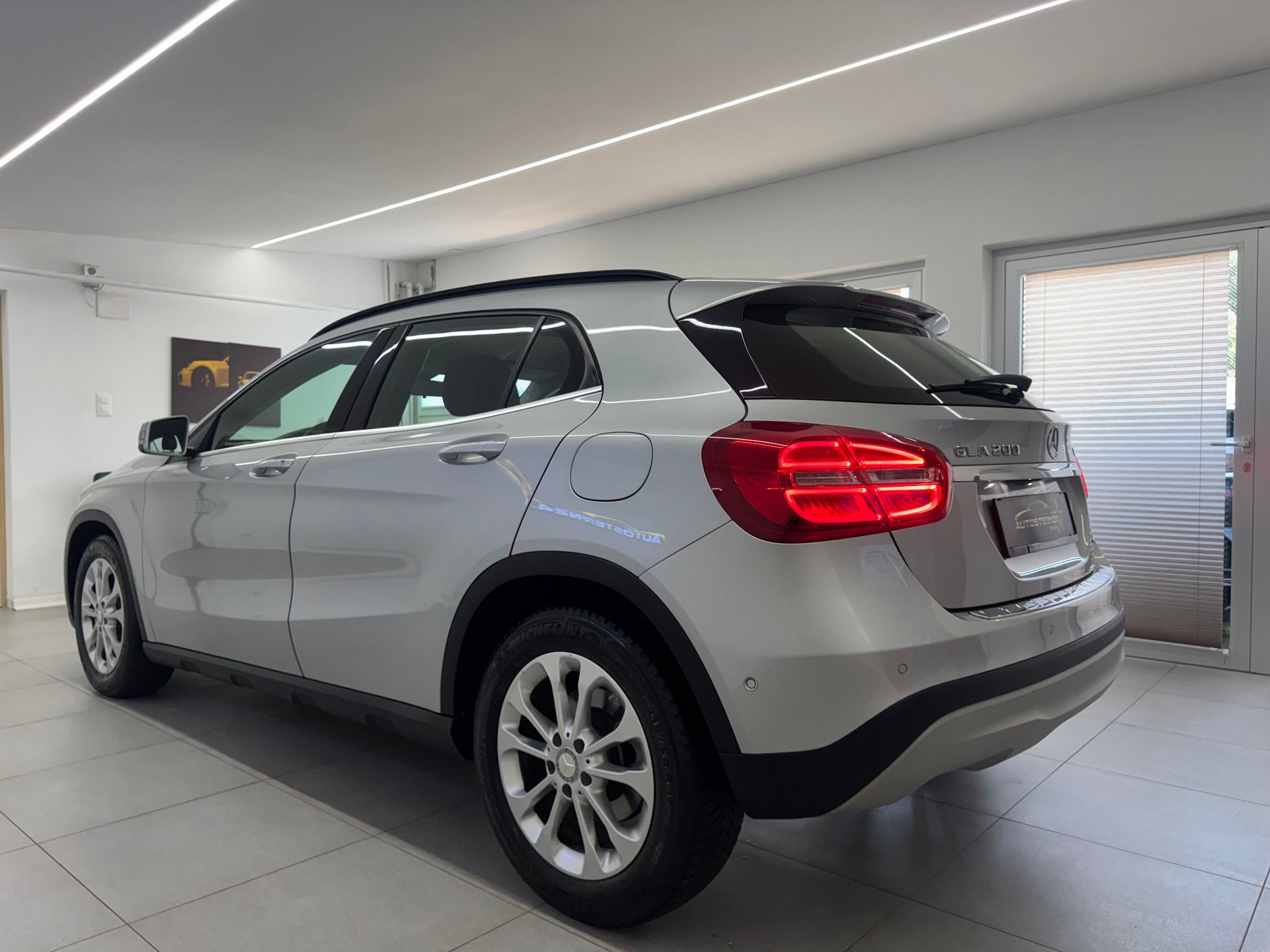MERCEDES-BENZ GLA 200 CDI Swiss Star Edition Urban 4Matic 7G-DCT*CH-Fahrzeug*-image-3