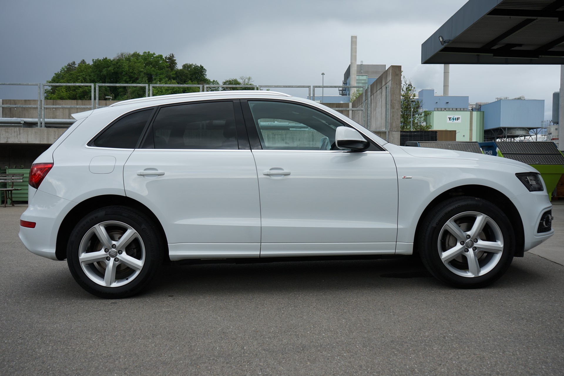 AUDI 2.0 TDI quattro S-Tronic-image-2