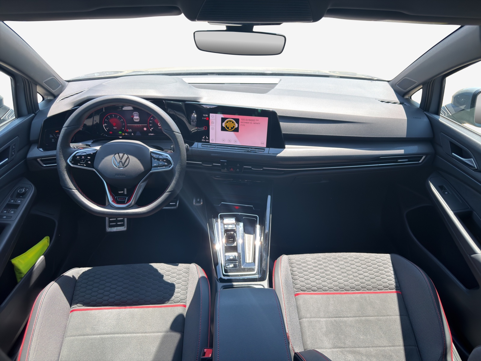 VW Golf 2.0 TSI GTI Clubsport DSG-image-8