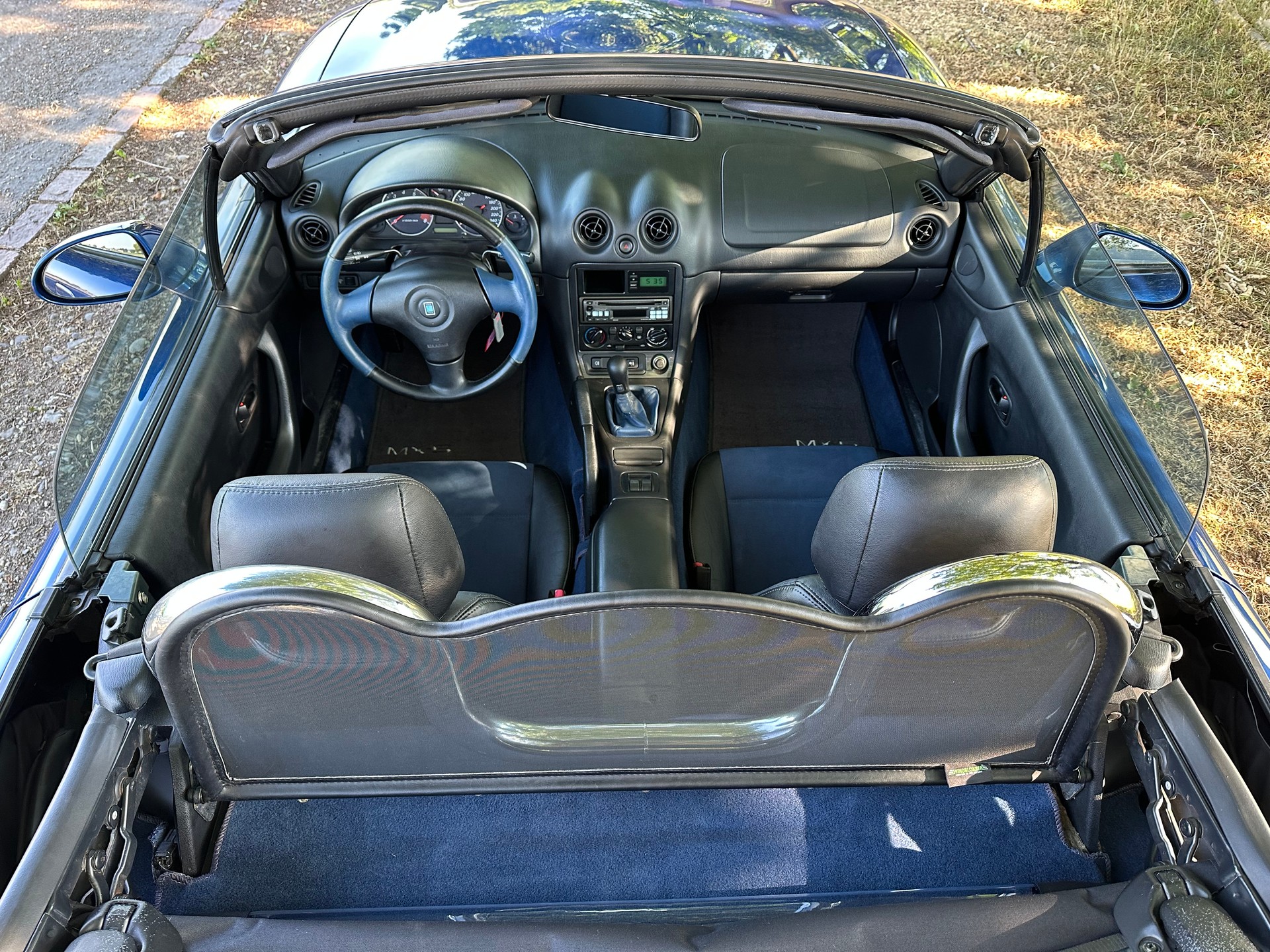 MAZDA MX-5 1.8i-16 10th Anniv.-image-8