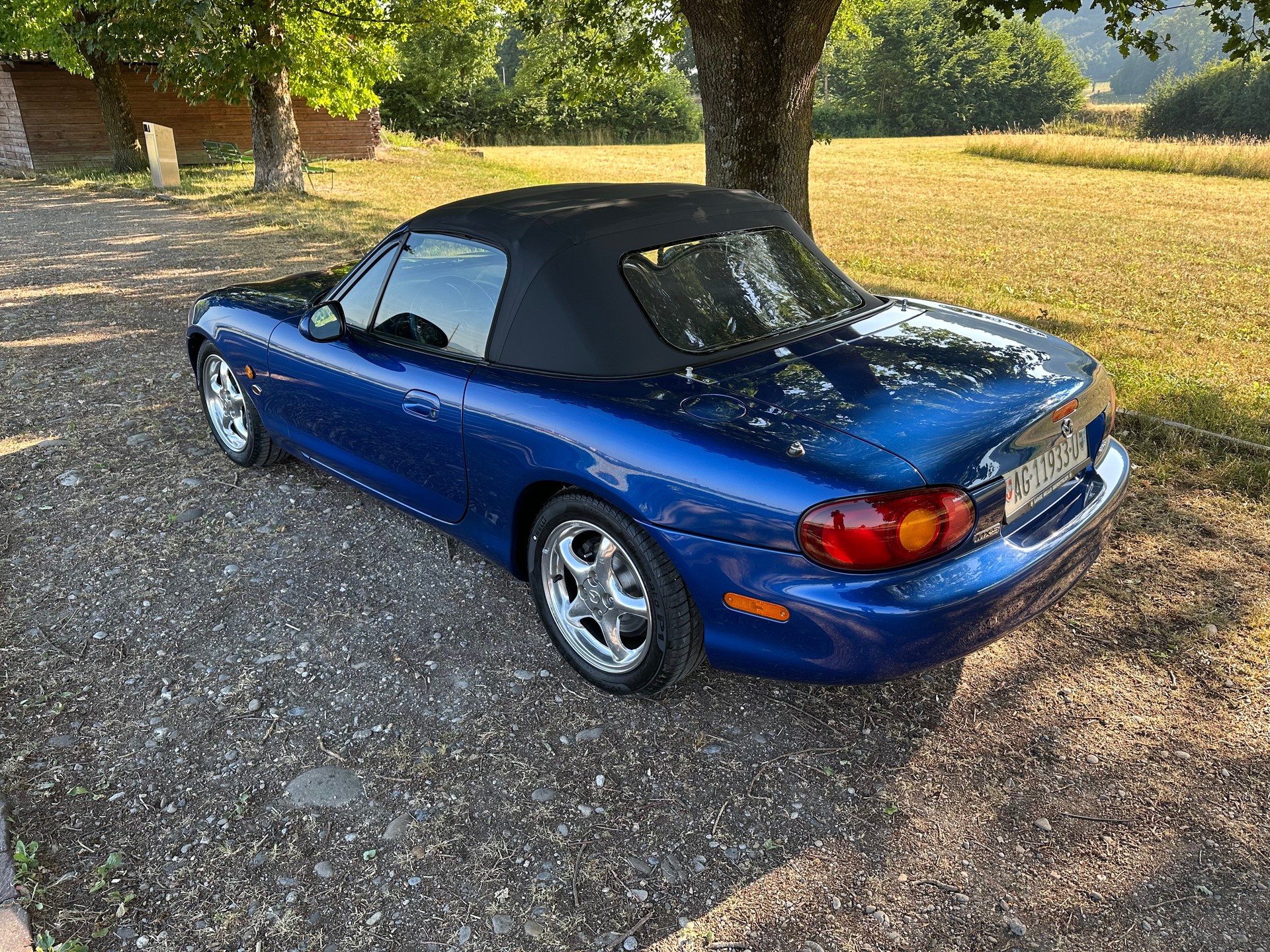 MAZDA MX-5 1.8i-16 10th Anniv.-image-5