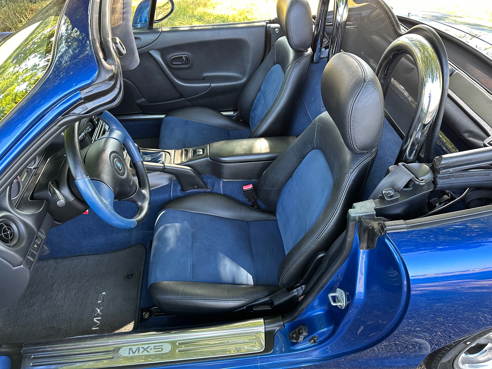MAZDA MX-5 1.8i-16 10th Anniv.-image-9