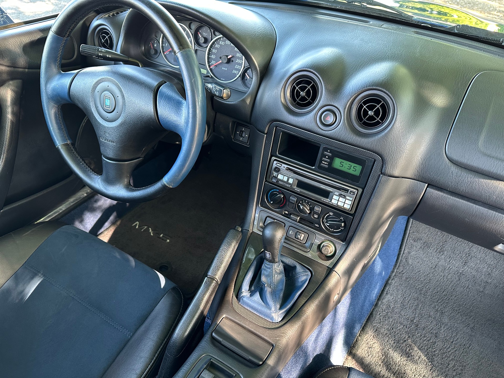 MAZDA MX-5 1.8i-16 10th Anniv.-image-11