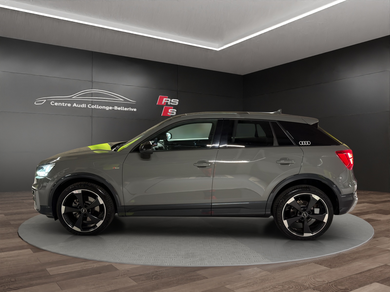 AUDI Q2 1.4 TFSI Edition # 1 S-tronic-image-2