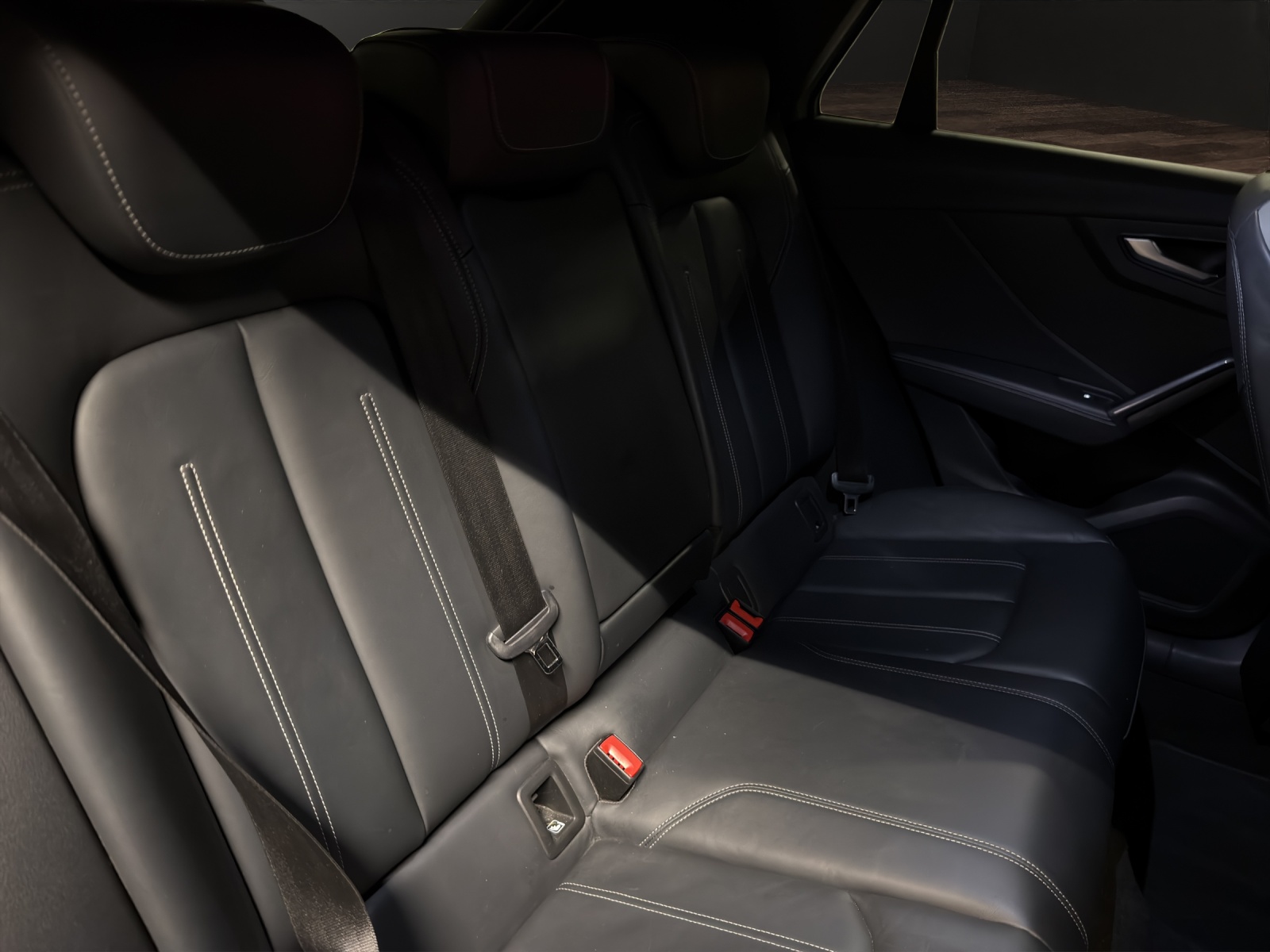AUDI Q2 1.4 TFSI Edition # 1 S-tronic-image-15