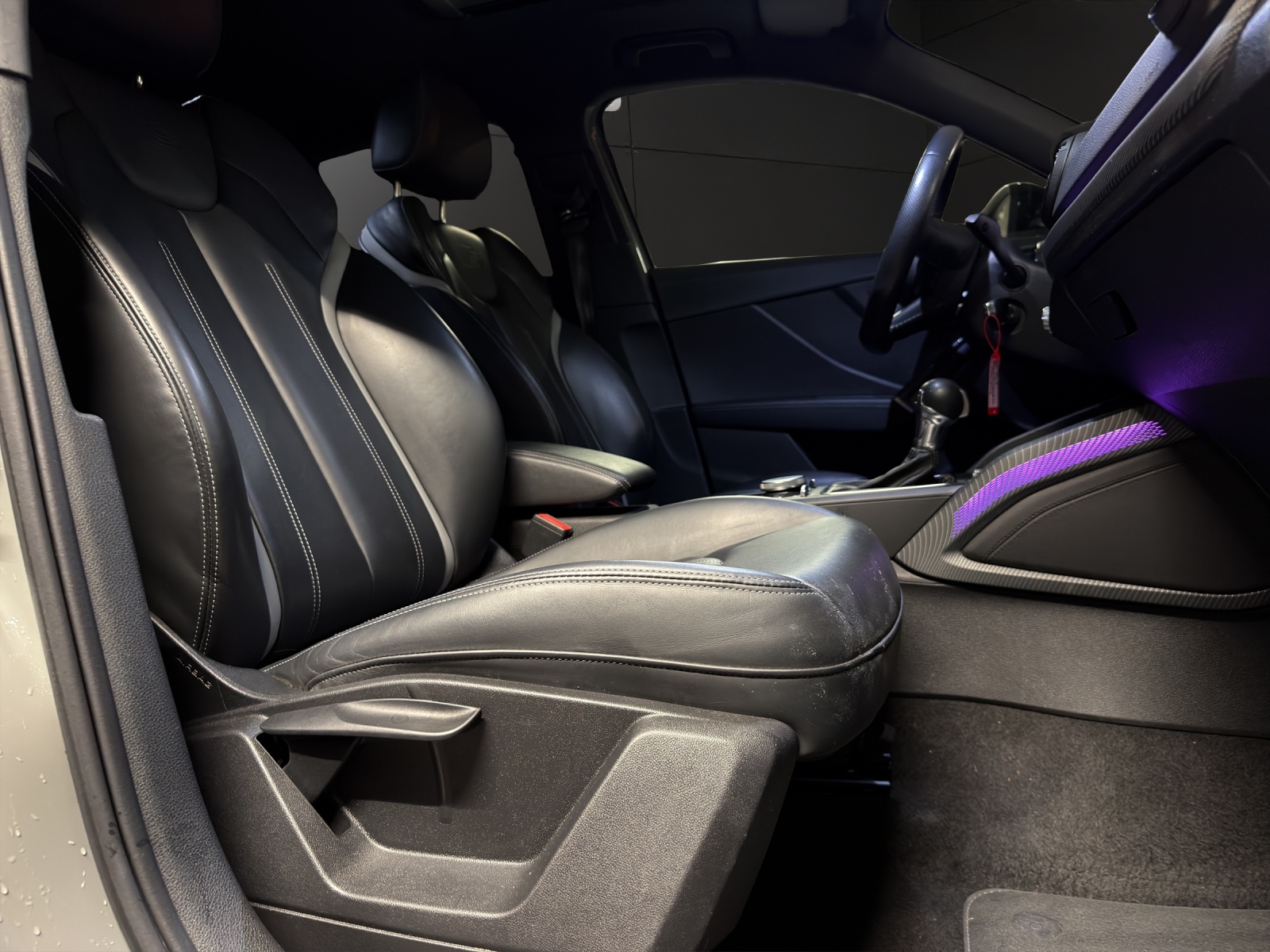 AUDI Q2 1.4 TFSI Edition # 1 S-tronic-image-14