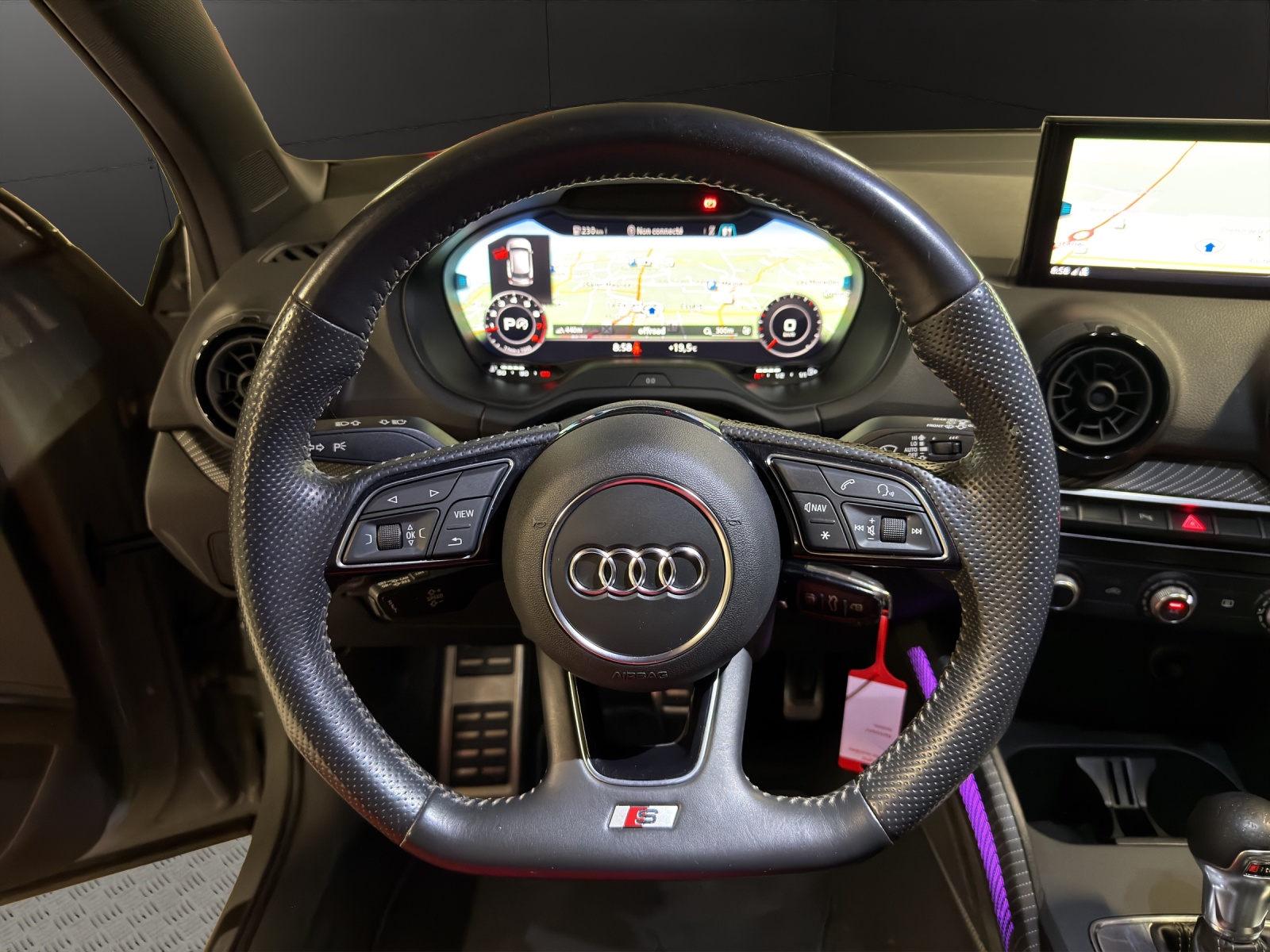 AUDI Q2 1.4 TFSI Edition # 1 S-tronic-image-8