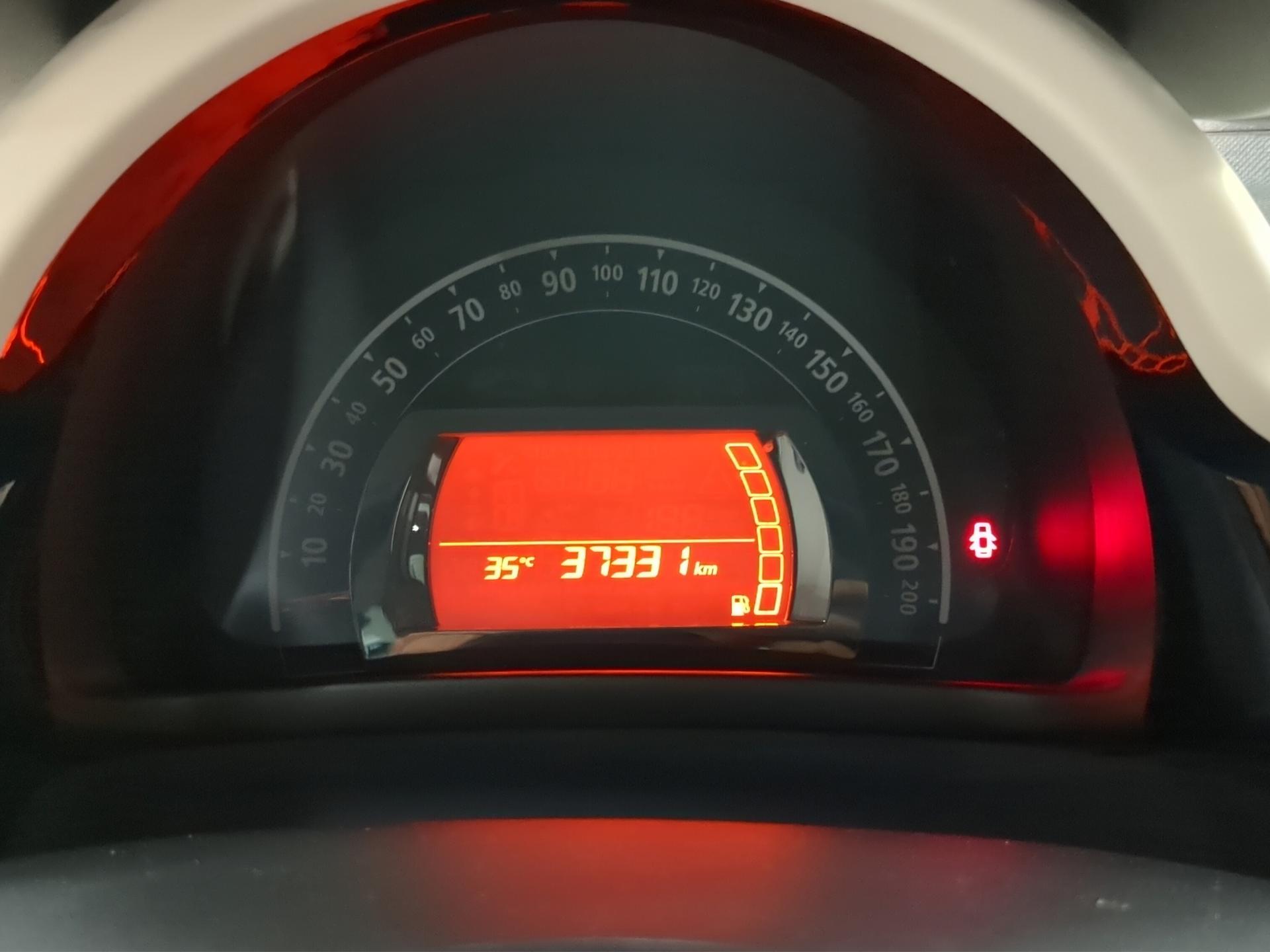 RENAULT Twingo SCe 65 Equilibre-image-10